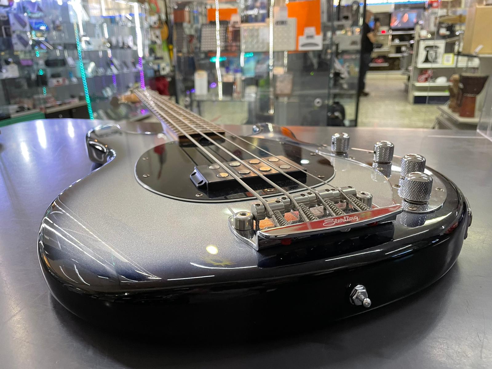 Sterling by Music Man Stingray Ray34 Basso - immagine 4
