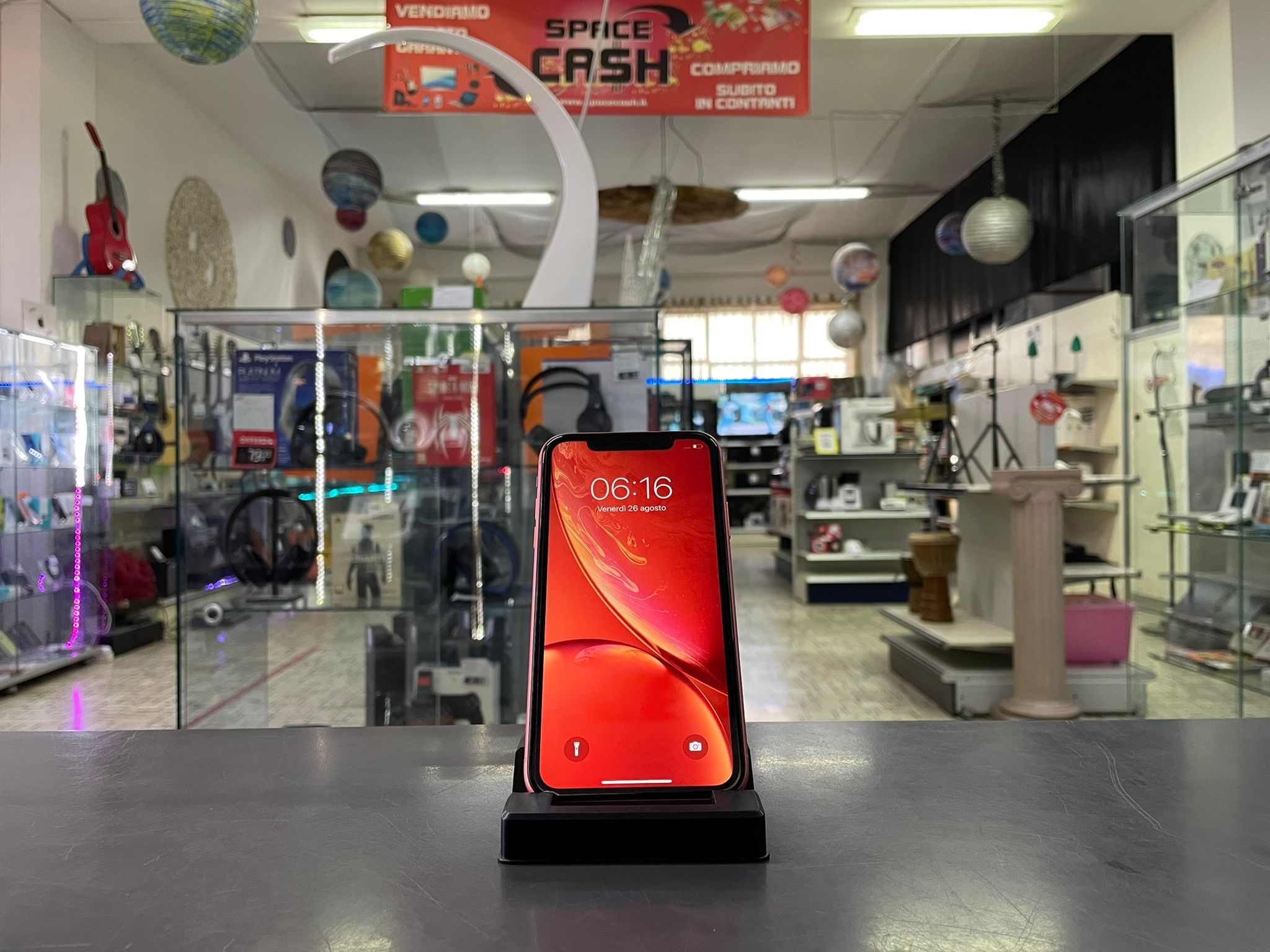 Iphone XR 128GB Corallo - immagine 3