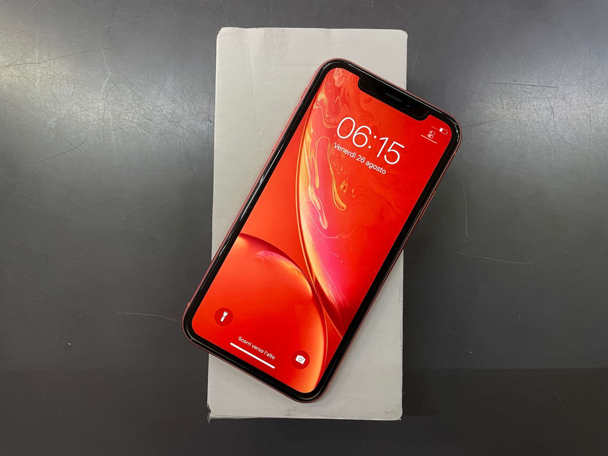 Iphone XR 128GB Corallo - immagine 2