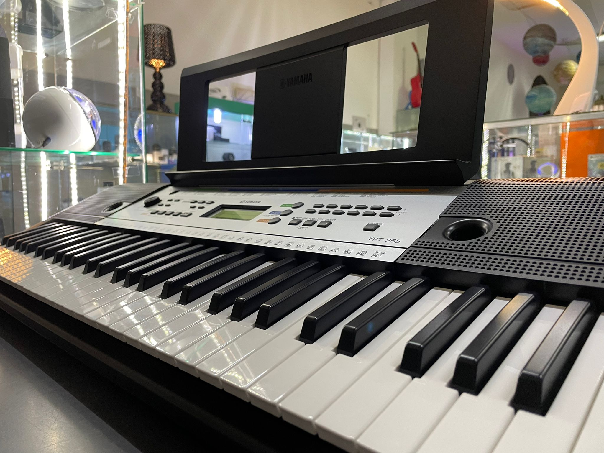 Yamaha YPT 255 Tastiera Musicale - immagine 3