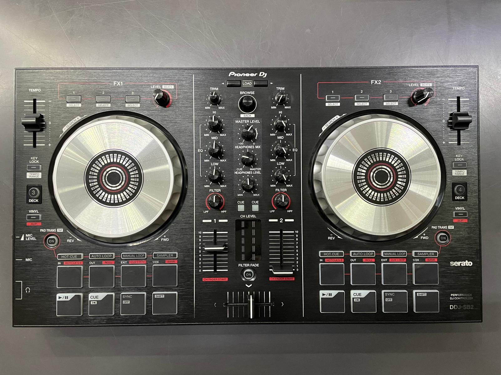 Pioneer DDJ-SB2 + Custodia