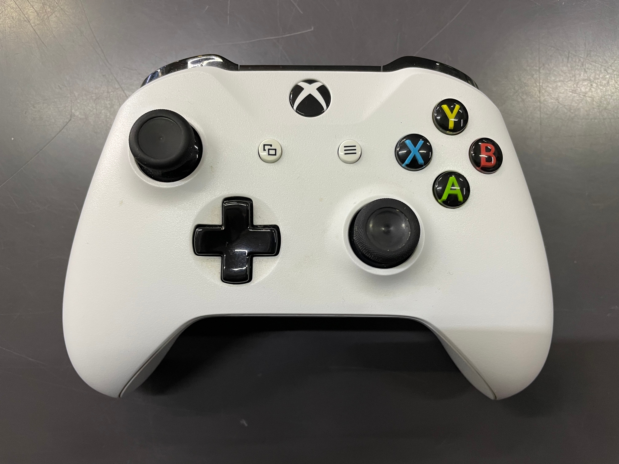 Xbox One S 1Tb All Digital - immagine 3