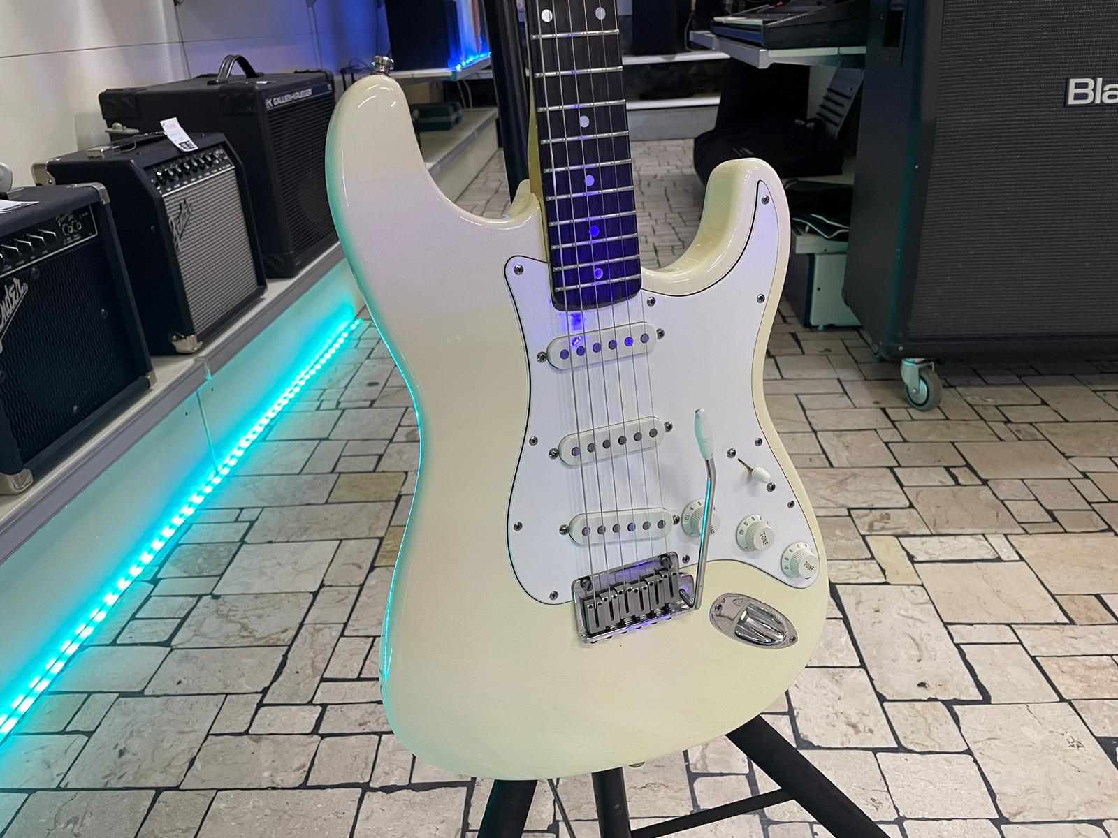FENDER Squier Stratocaster Korea 1996 - immagine 3