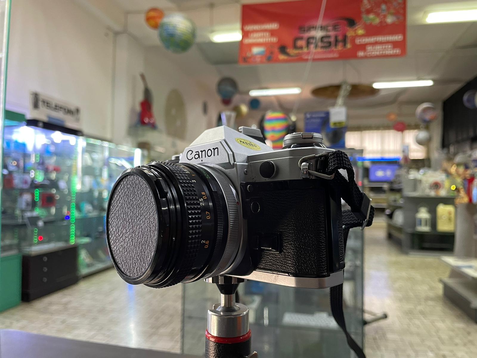 Canon AE-1 Kit + Obiettivi e Filtri - immagine 3