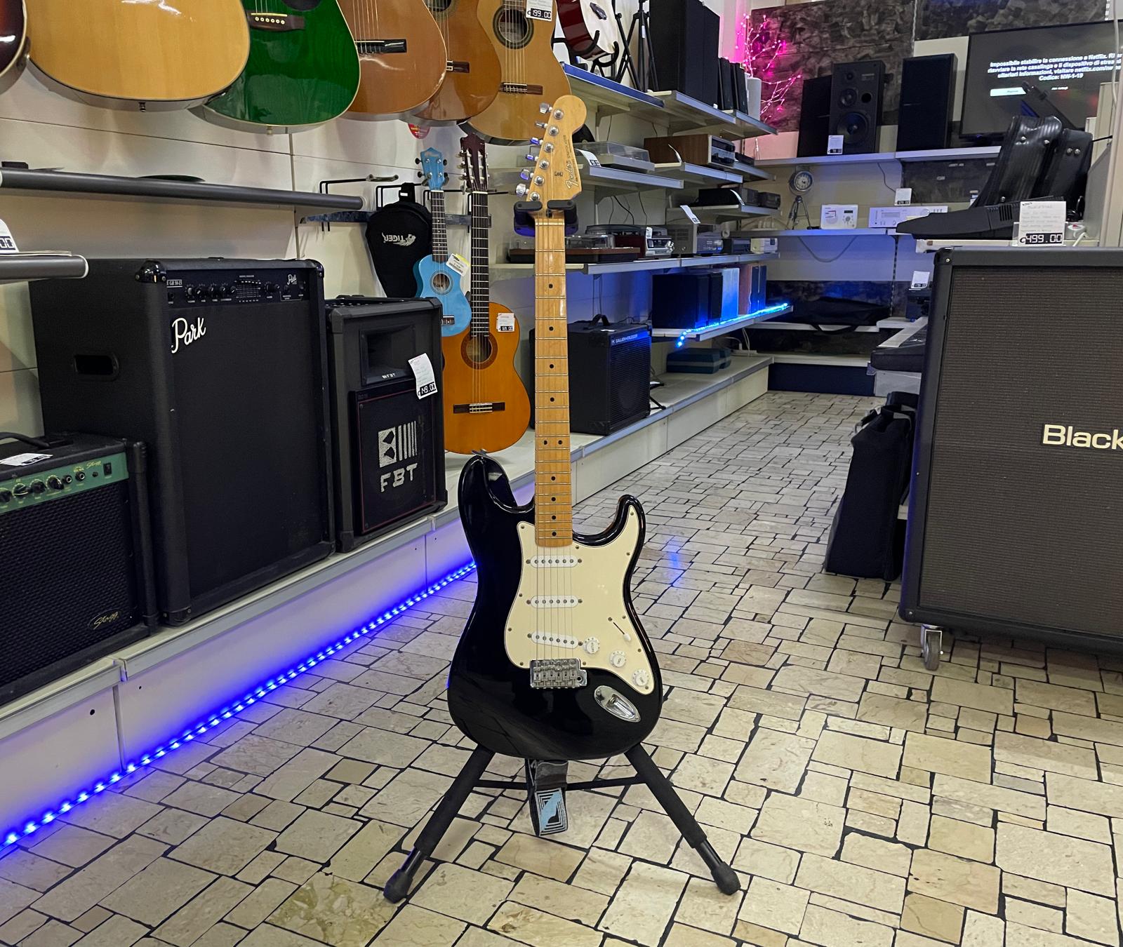 Fender Stratocaster Standard Mexico 2003 - immagine 8