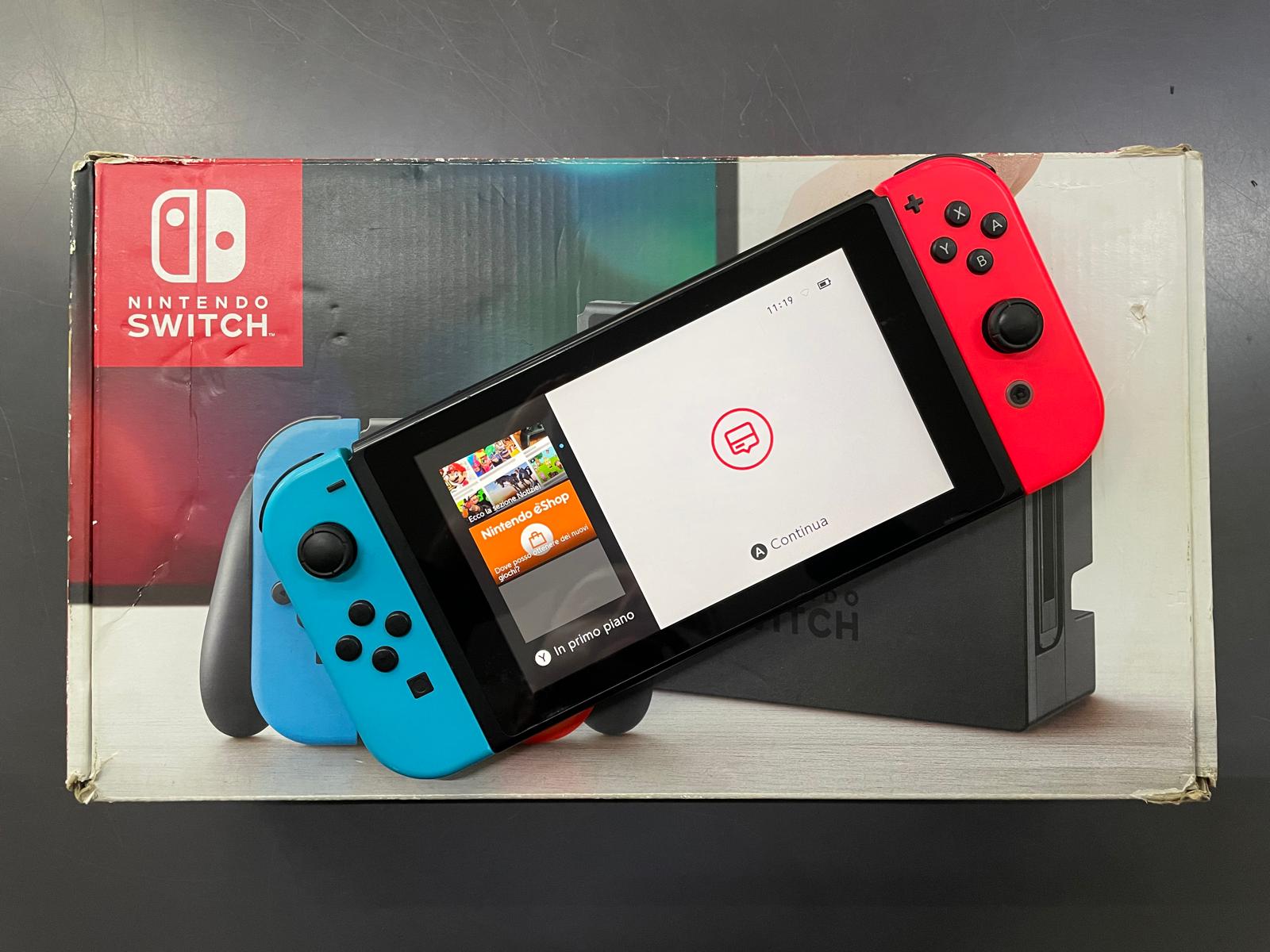 Nintendo Switch Neon
