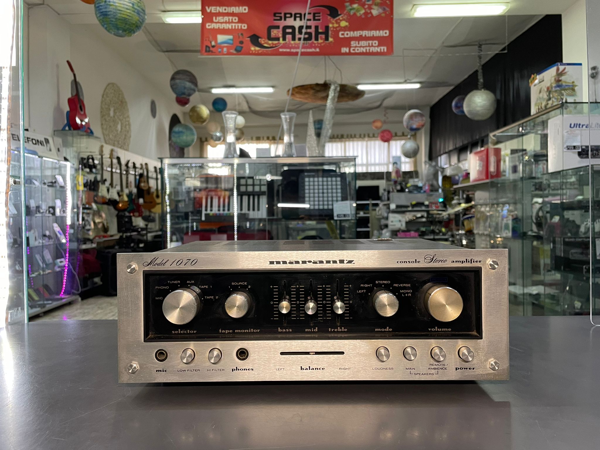Marantz 1070 Amplificatore Integrato