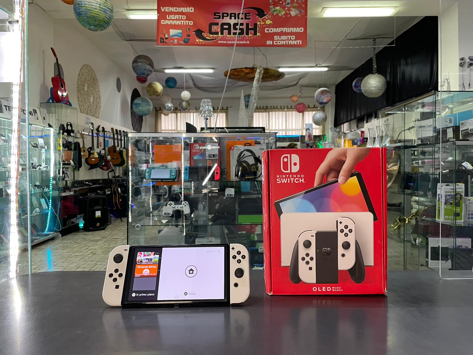 Nintendo Switch Oled - immagine 2