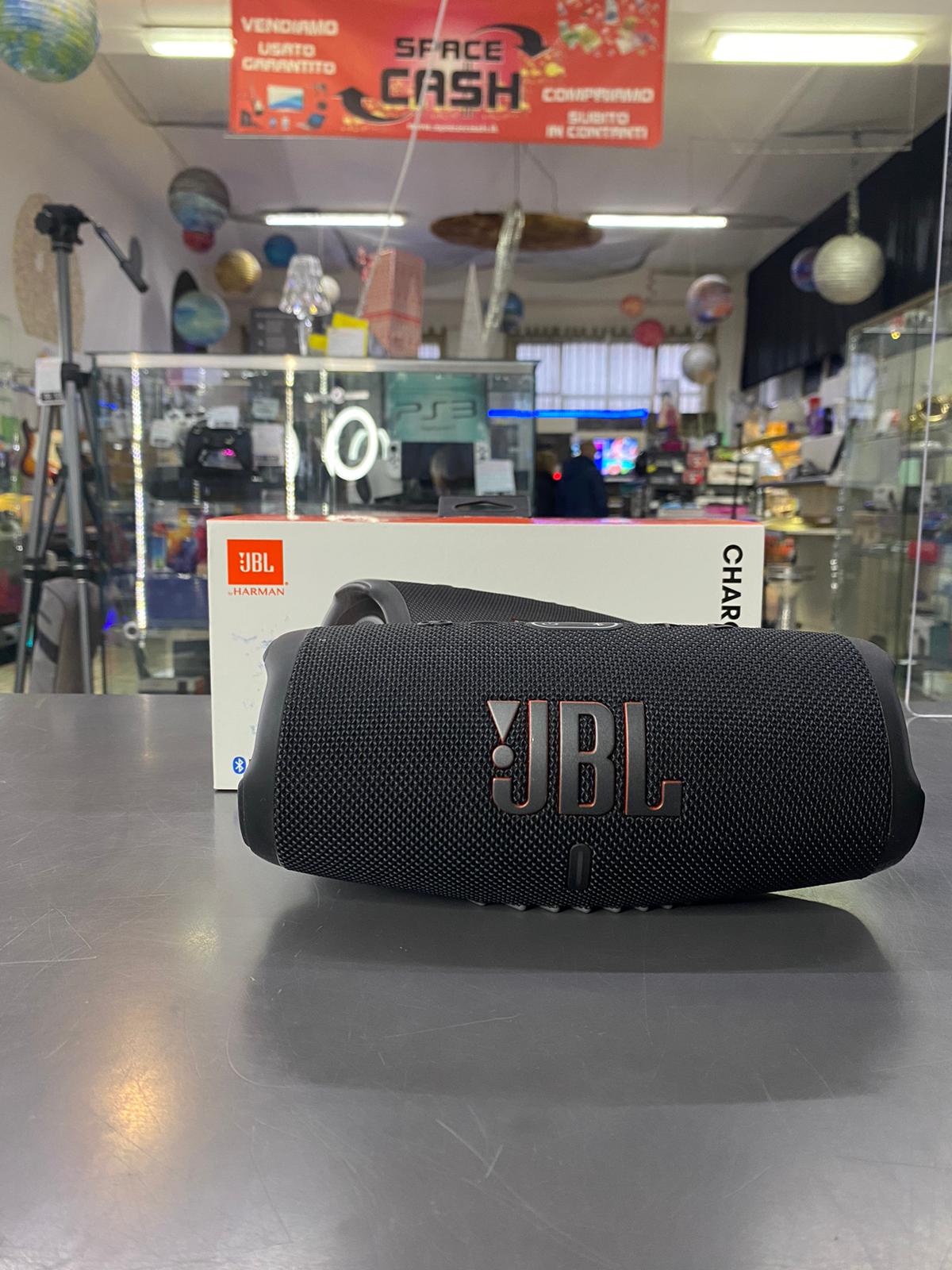 JBL Charge 5 Speaker Bluetooth - immagine 2