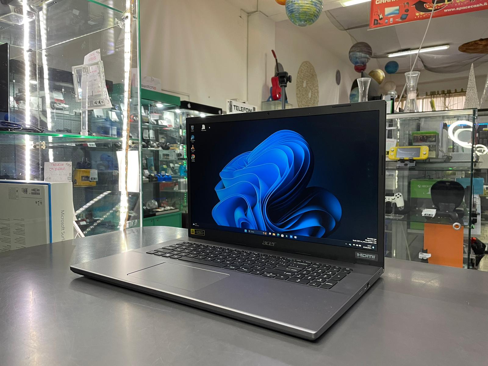 Acer Aspire 5 17" core i3 12th 4Gb 128Gb - immagine 3
