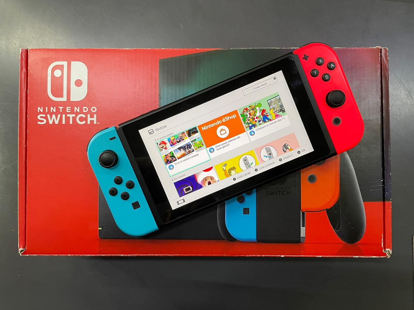 Nintendo Switch Neon