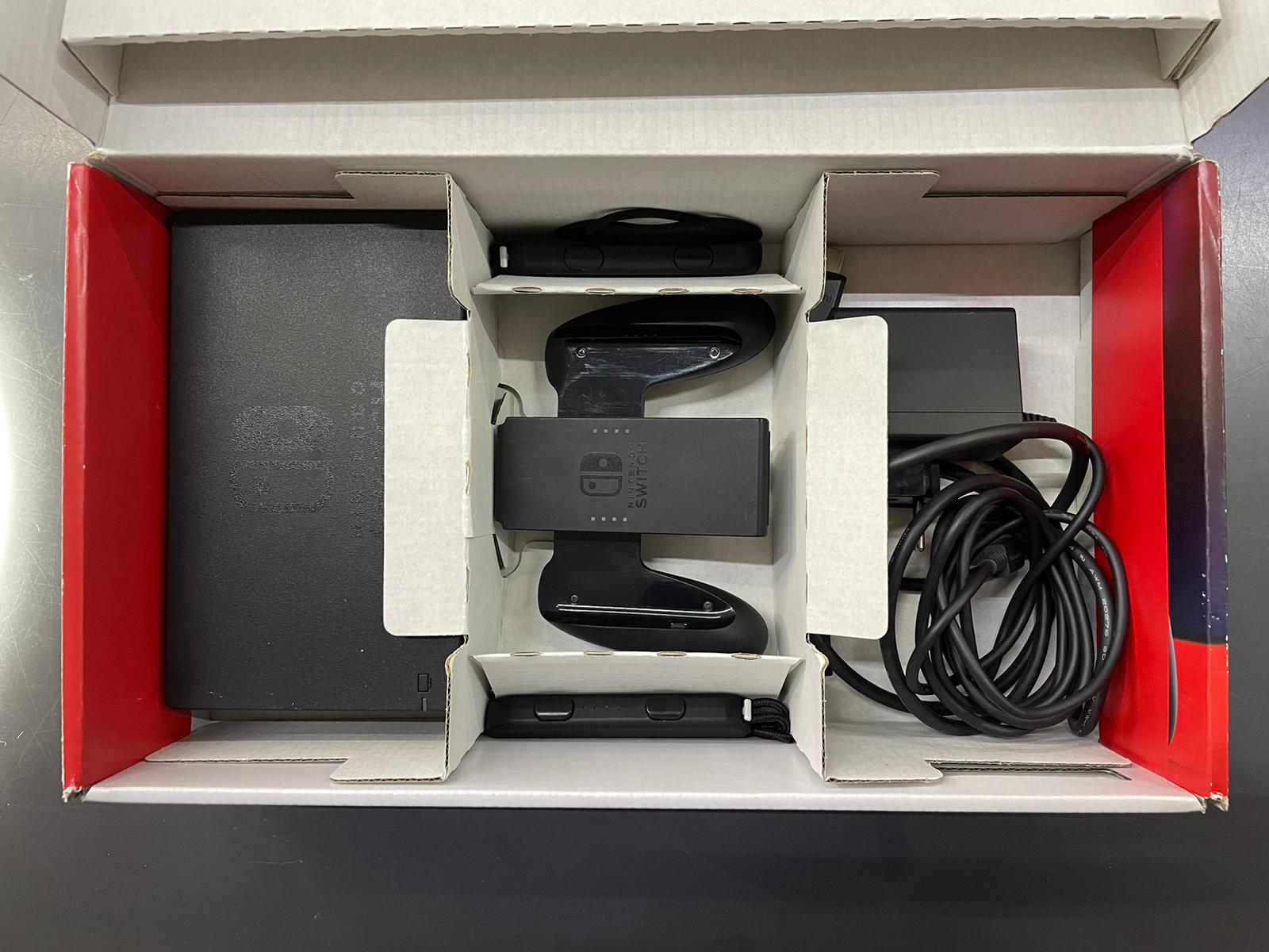 Nintendo Switch Neon - immagine 3