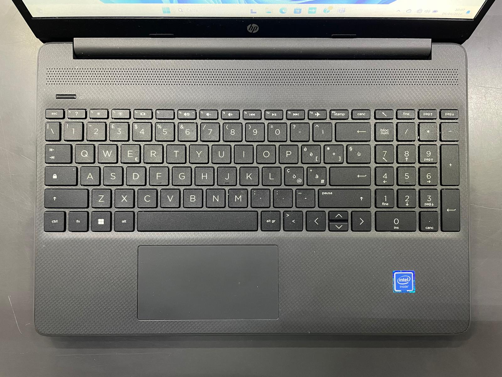 Notebook HP Celeron 8Gb 256Gb ssd Nvme - immagine 3