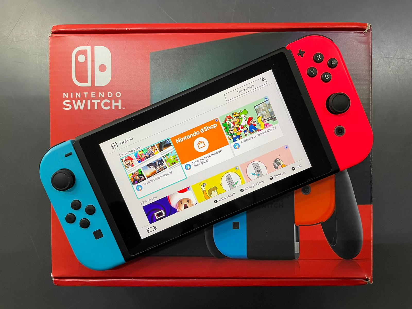 Nintendo Switch Neon