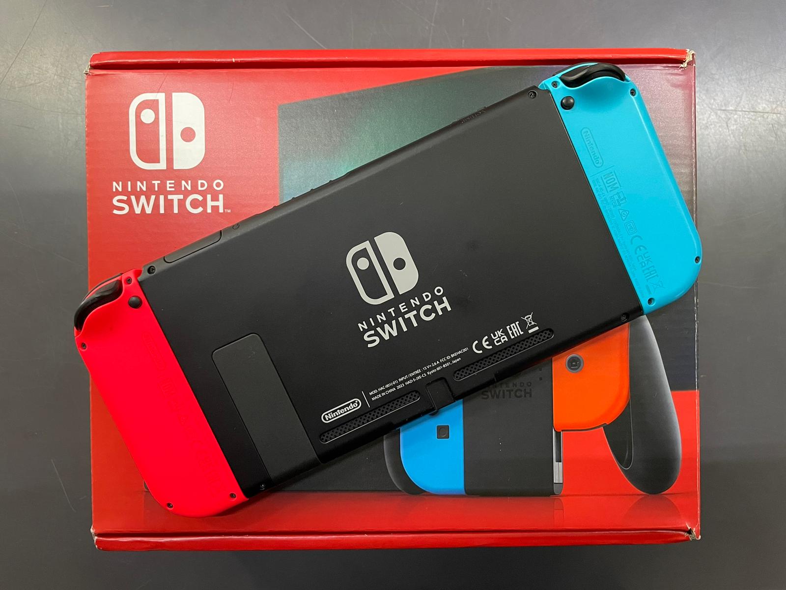 Nintendo Switch Neon - immagine 4