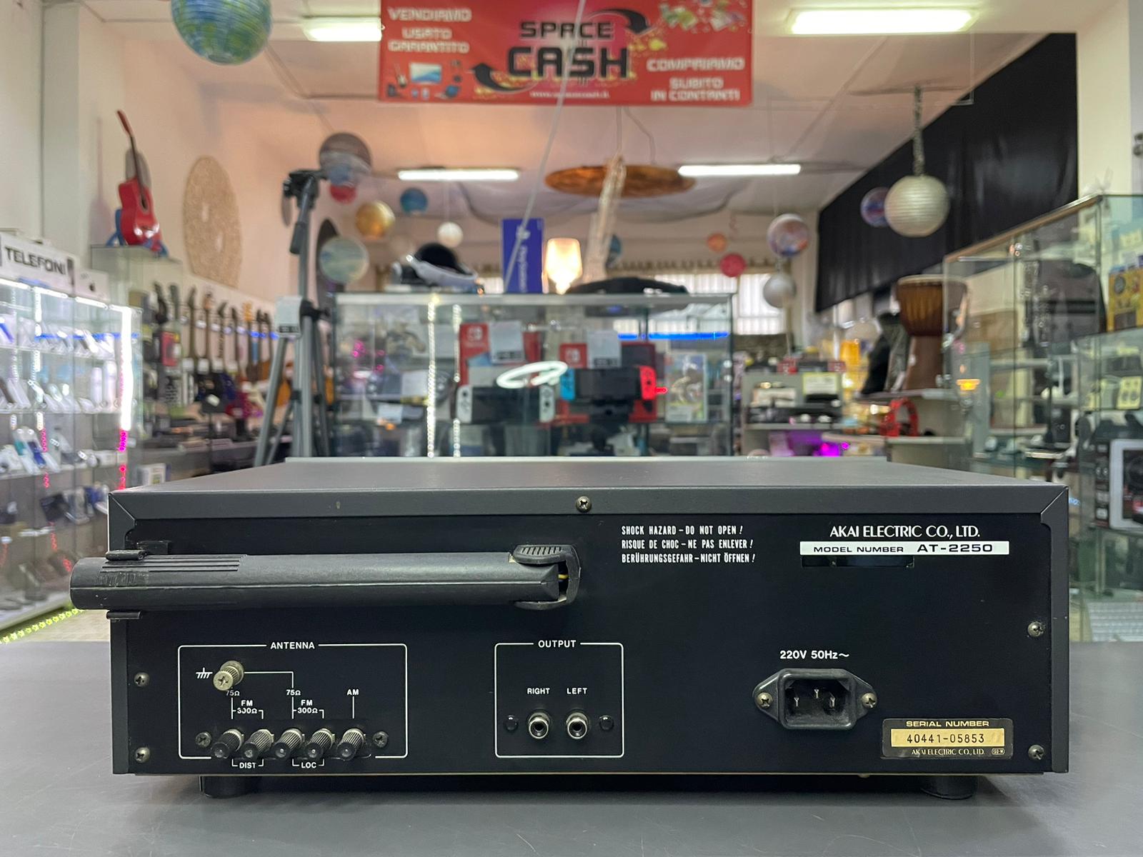 AKAI AT-2250 Stereo Tuner - immagine 4