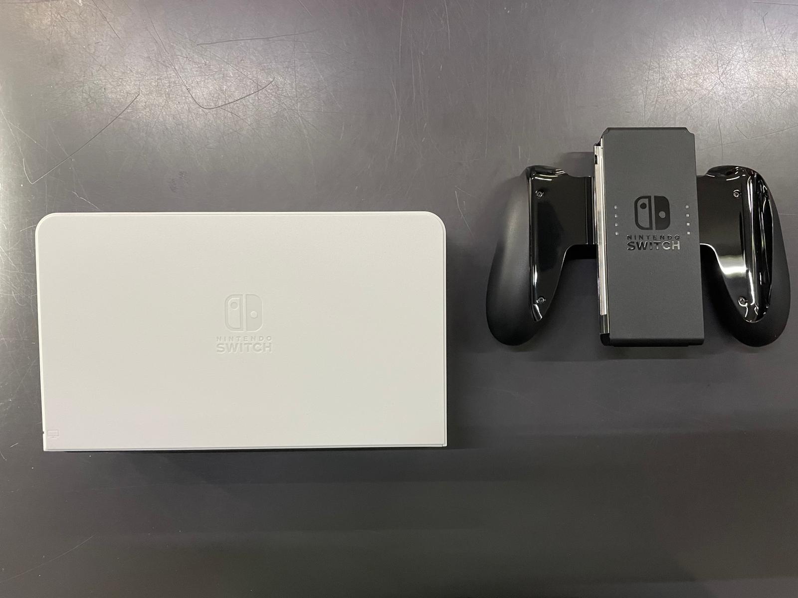 Nintendo Switch Oled - immagine 4