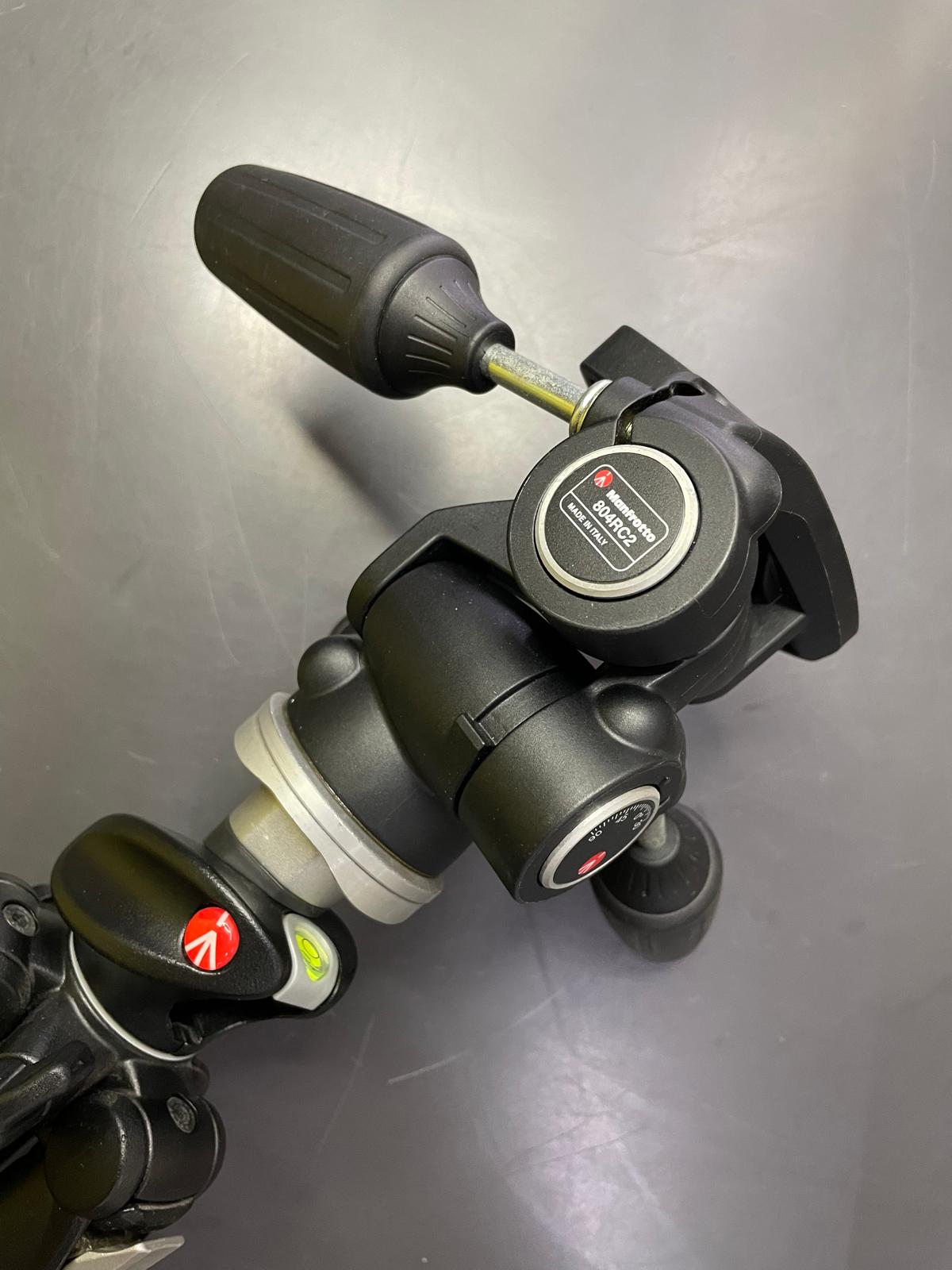 Manfrotto 190XPROB + Testa 804RC2 - immagine 4