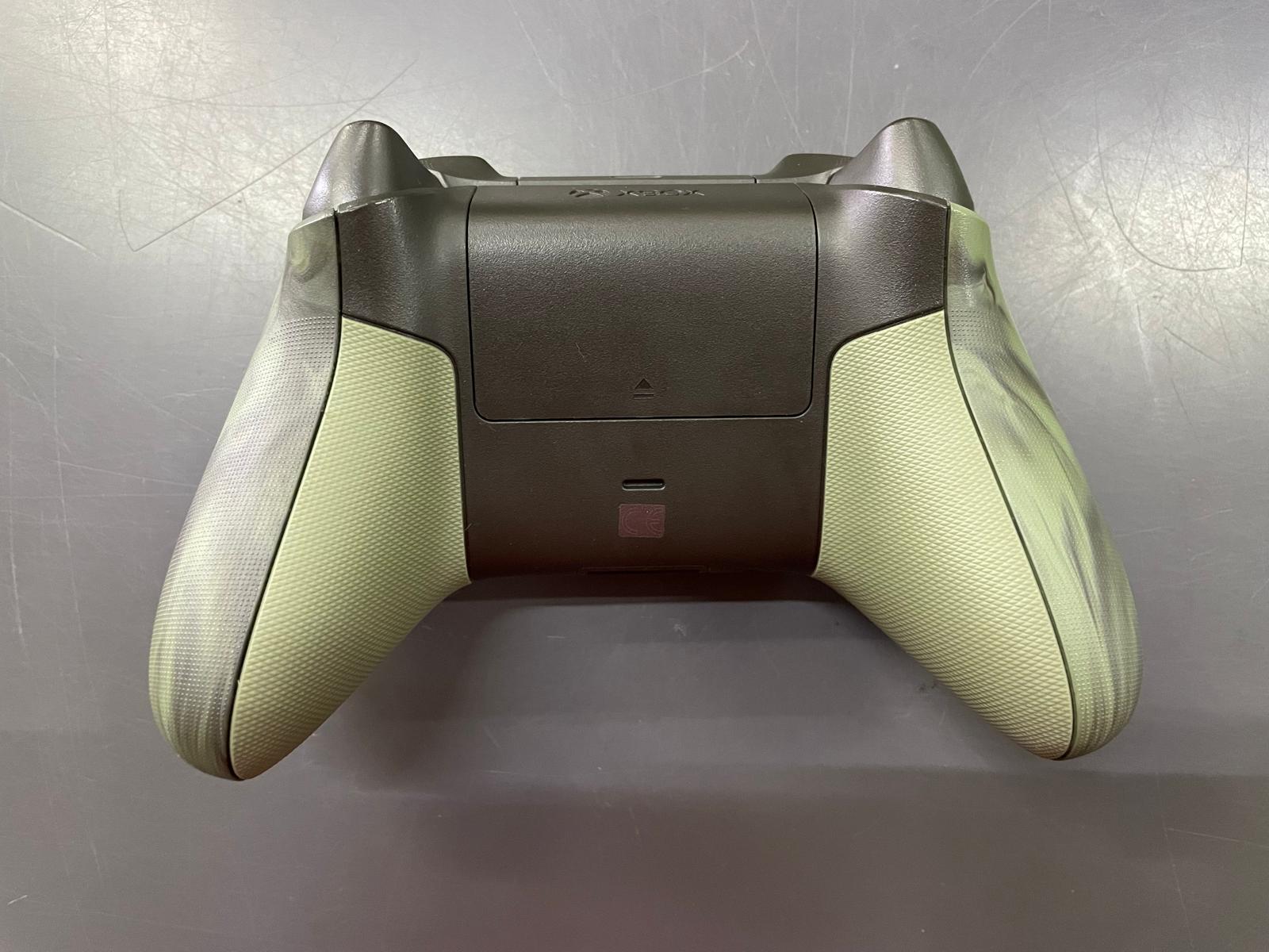 Controller Xbox Nocturnal Vapor - immagine 2