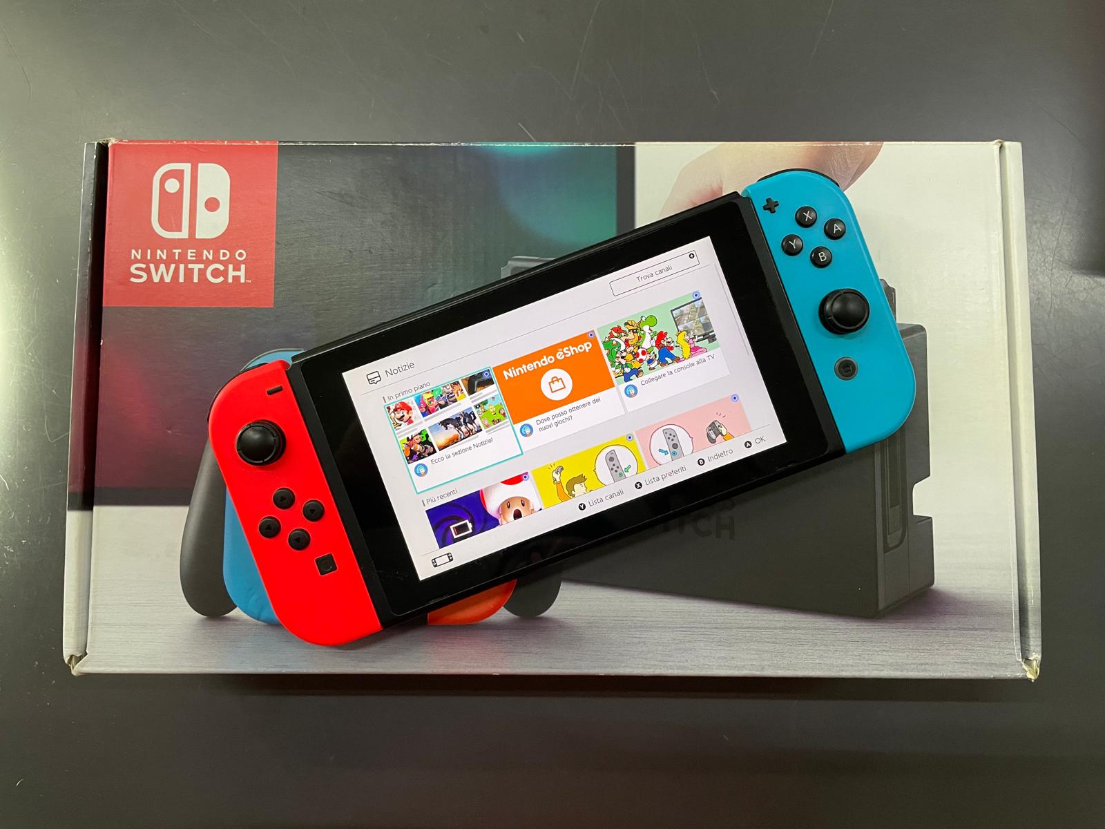 Nintendo Switch Neon