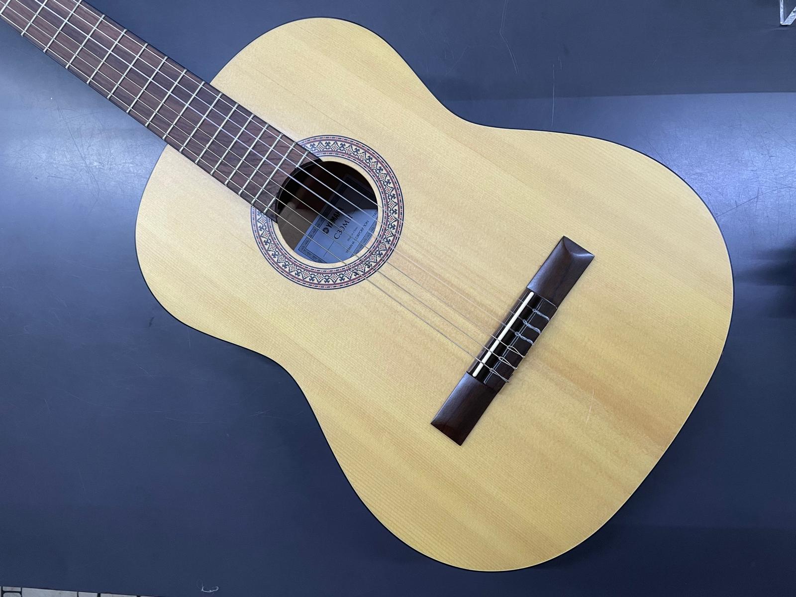 YAMAHA C30M II