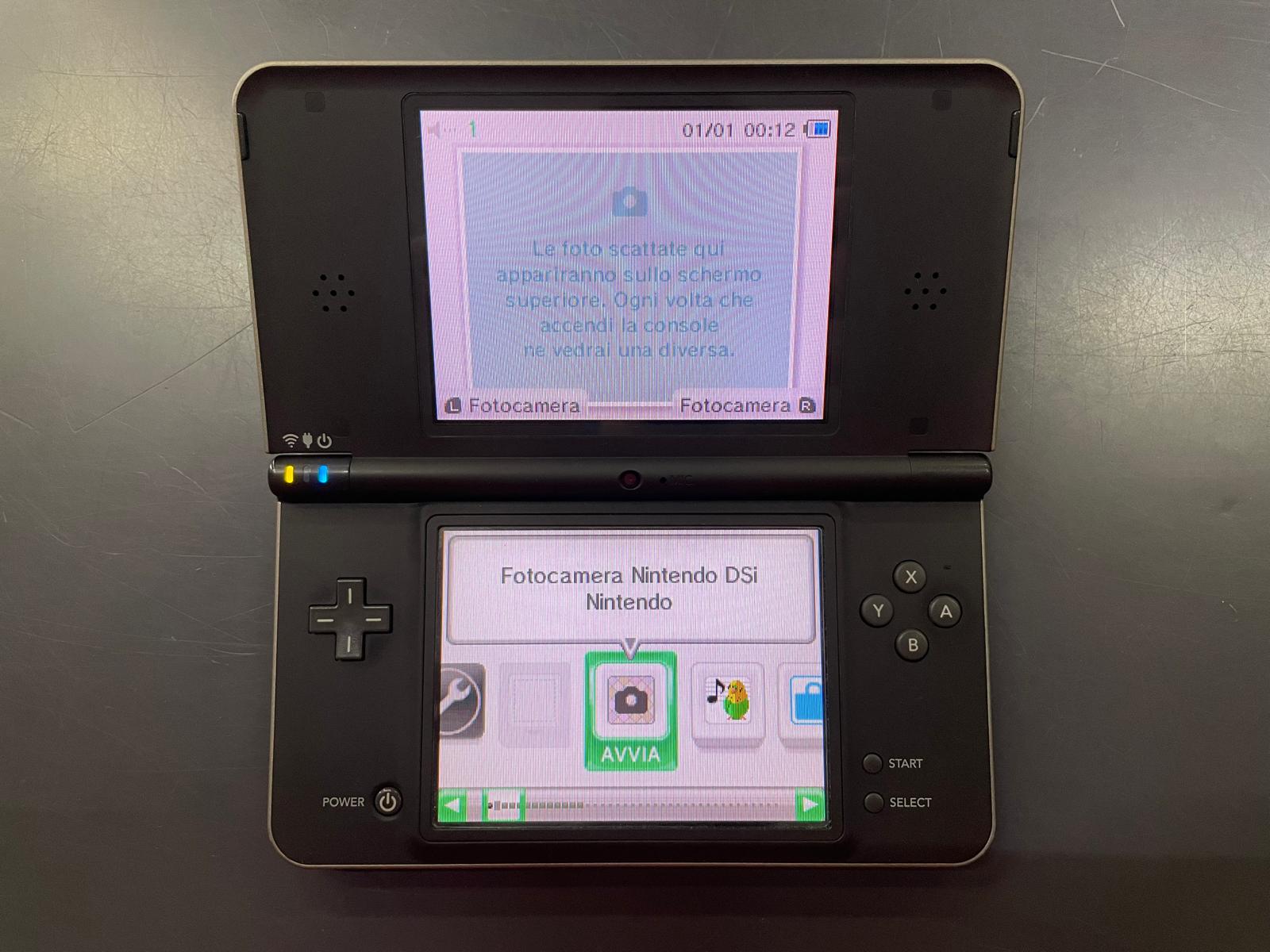 Nintendo DSi XL