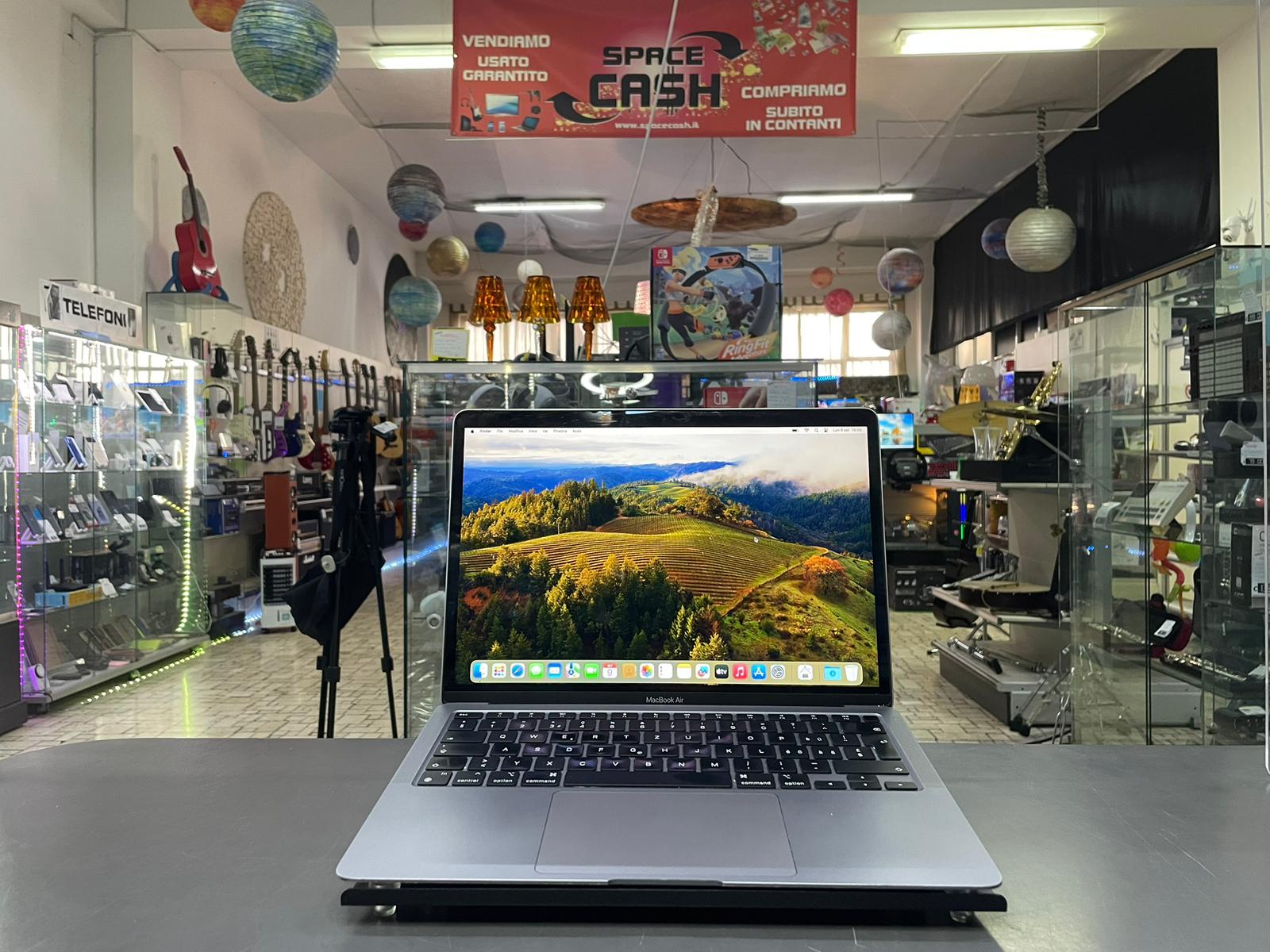 Macbook Air M1 256Gb QWERTZ