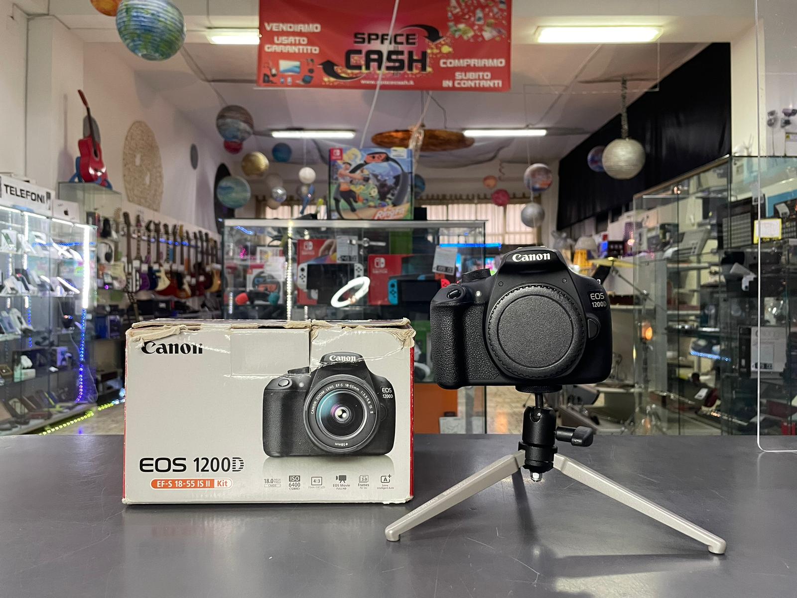 Canon EOS 1200D Body + Grip - immagine 2