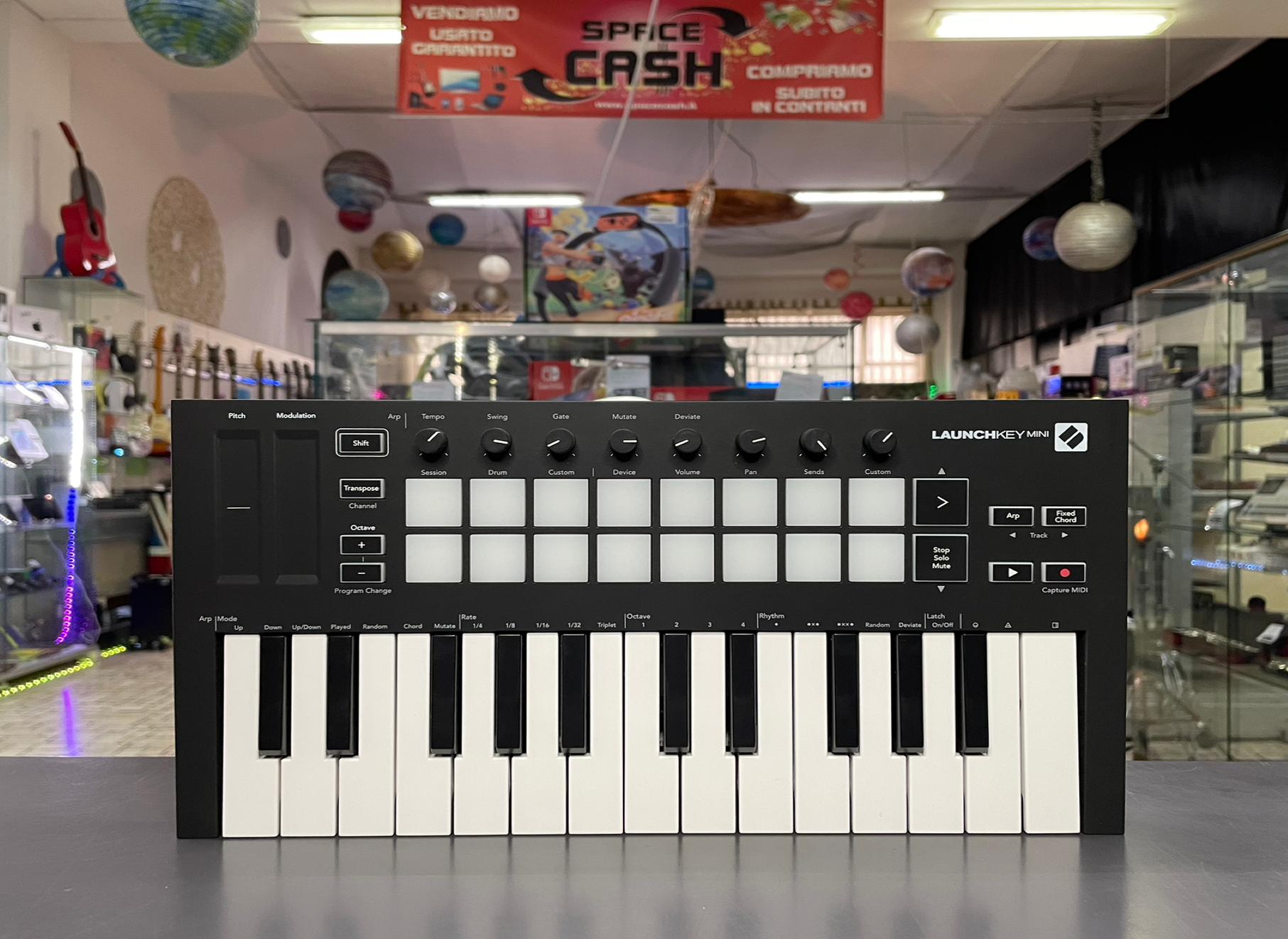 NOVATION Launchkey Mini MK3 - immagine 4