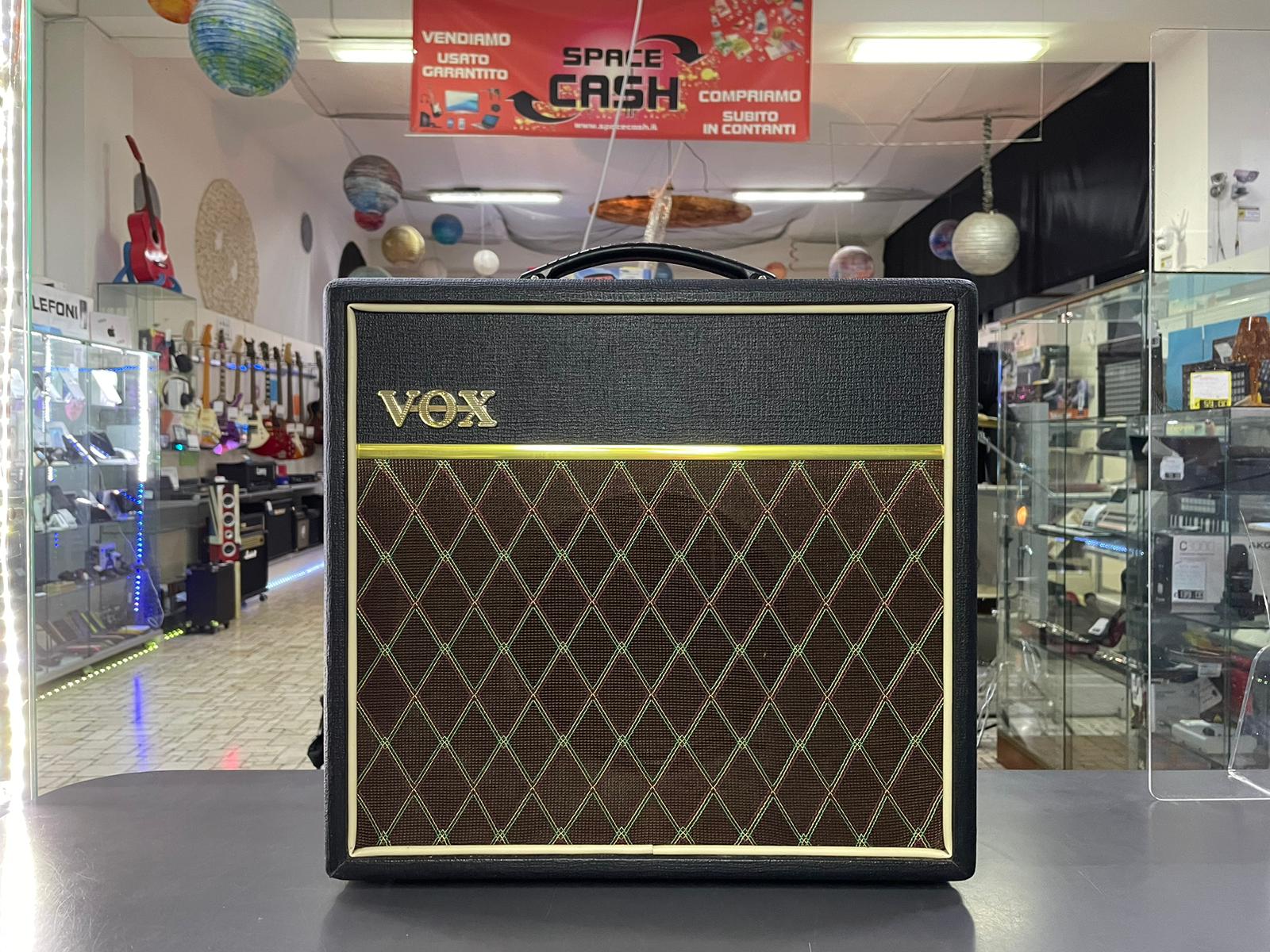 VOX Pathfinder 15R Amplificatore