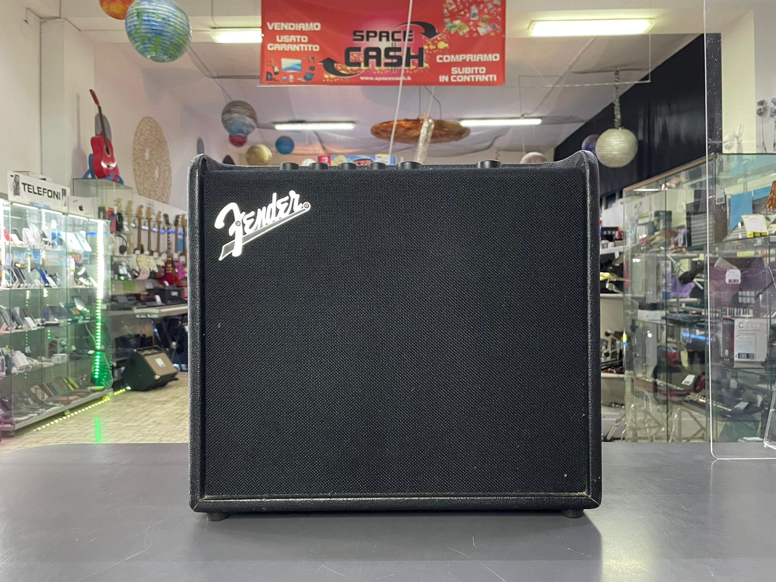 Fender Mustang LT25 Amplificatore