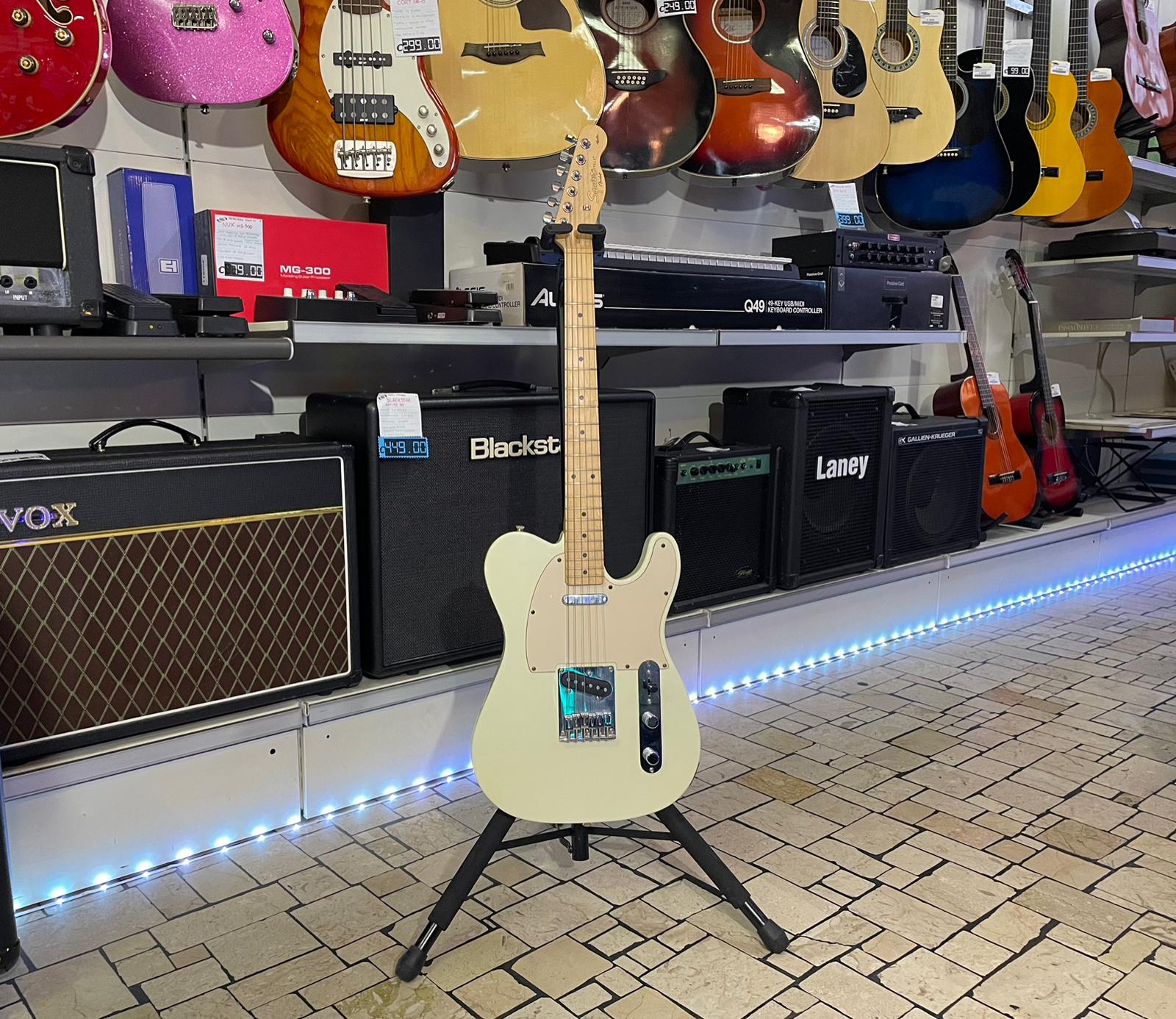 Fender Squier Affinity Telecaster - immagine 2