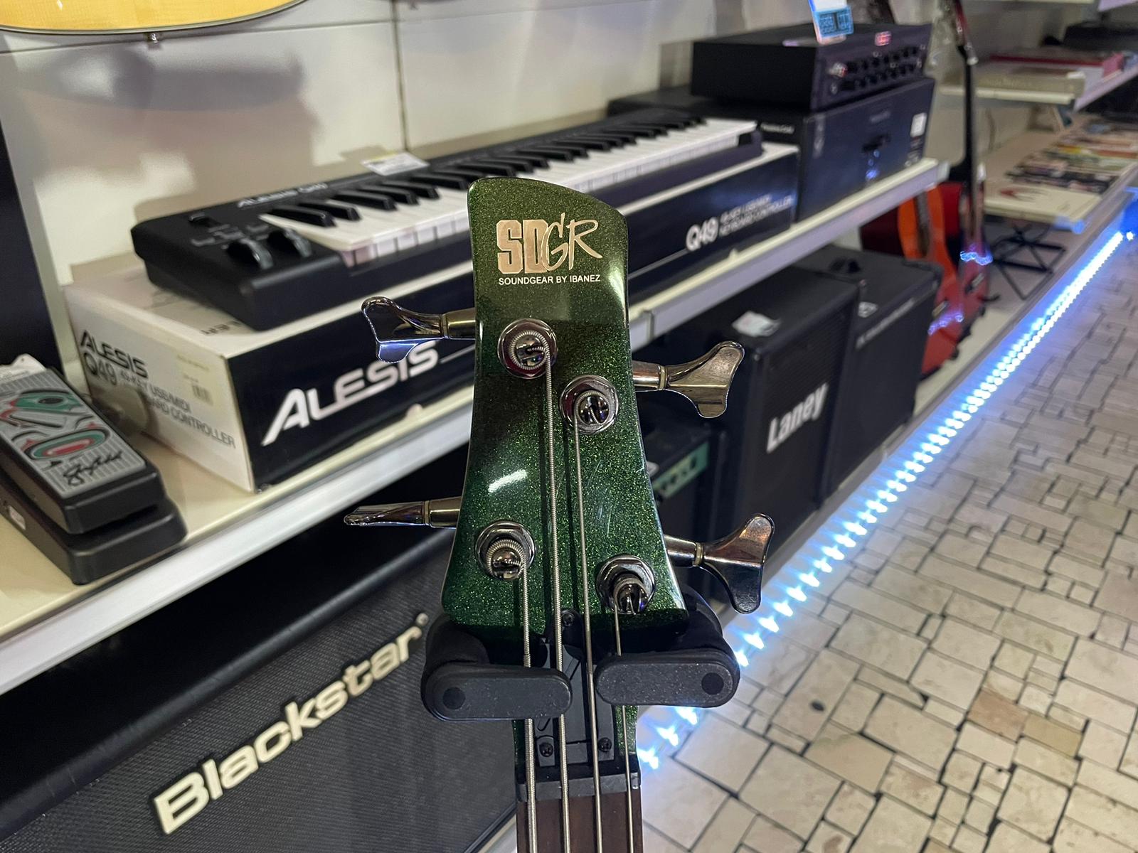 Ibanez SR300 Basso Attivo - immagine 4