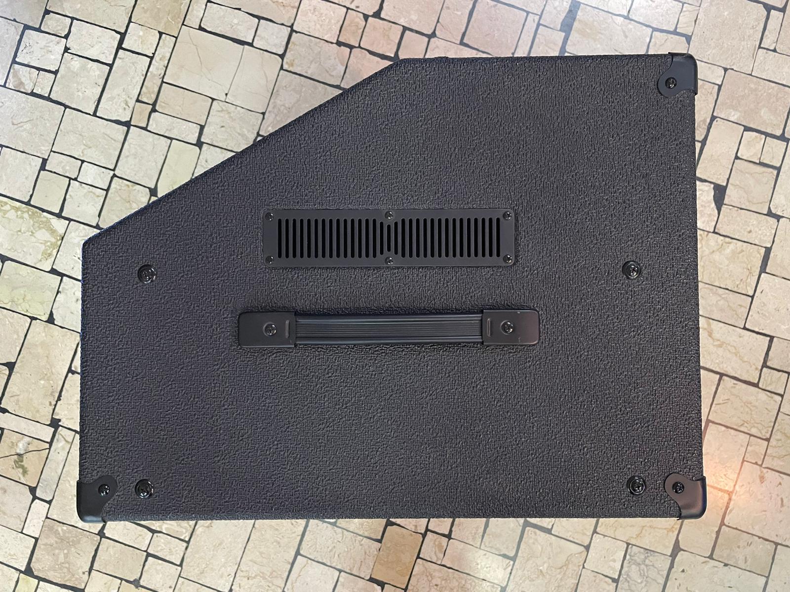 AMPEG BA115 V2 Ampli Basso - immagine 2