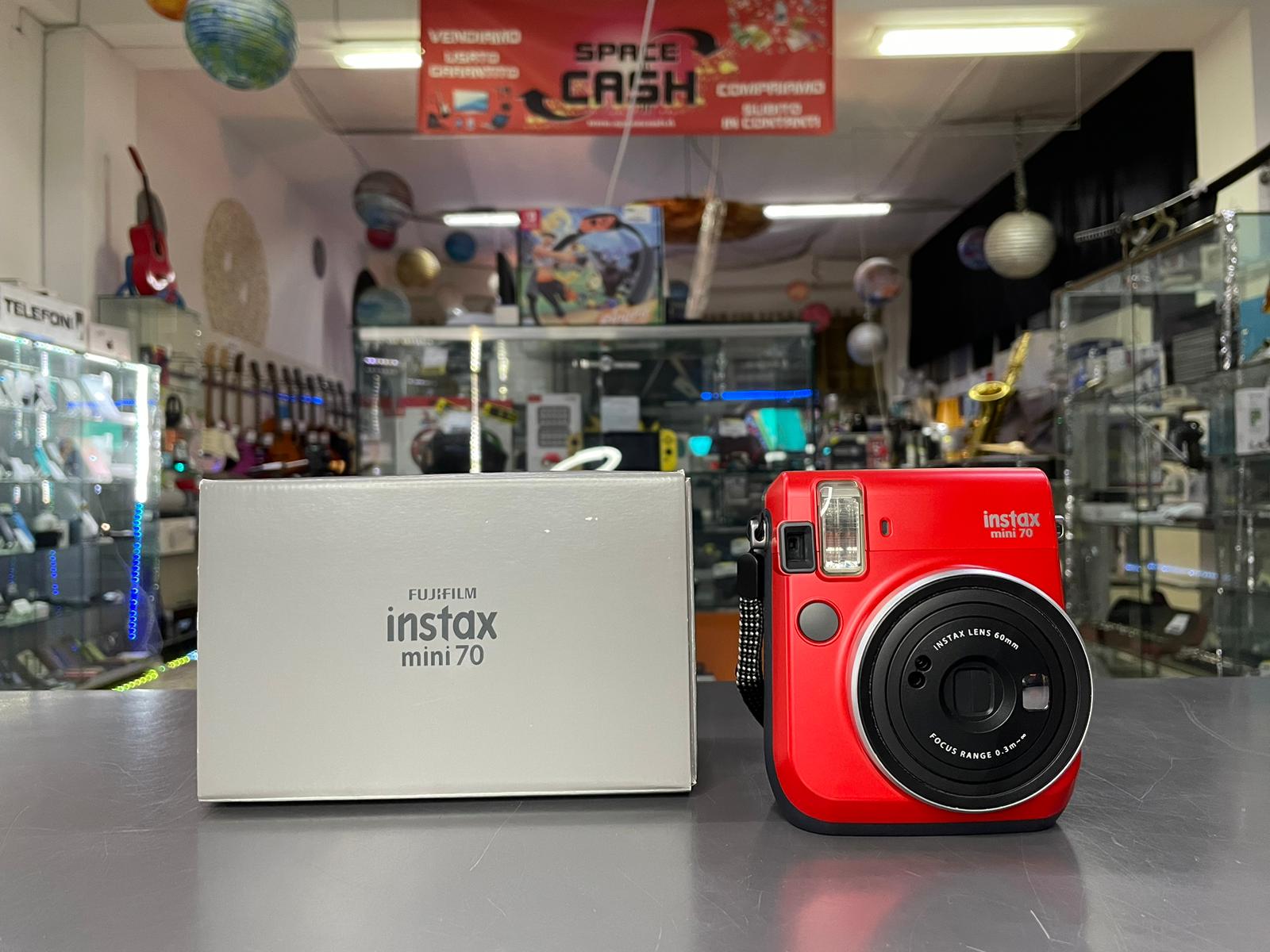 FujiFilm Instax Mini 70 Passion Red - immagine 3
