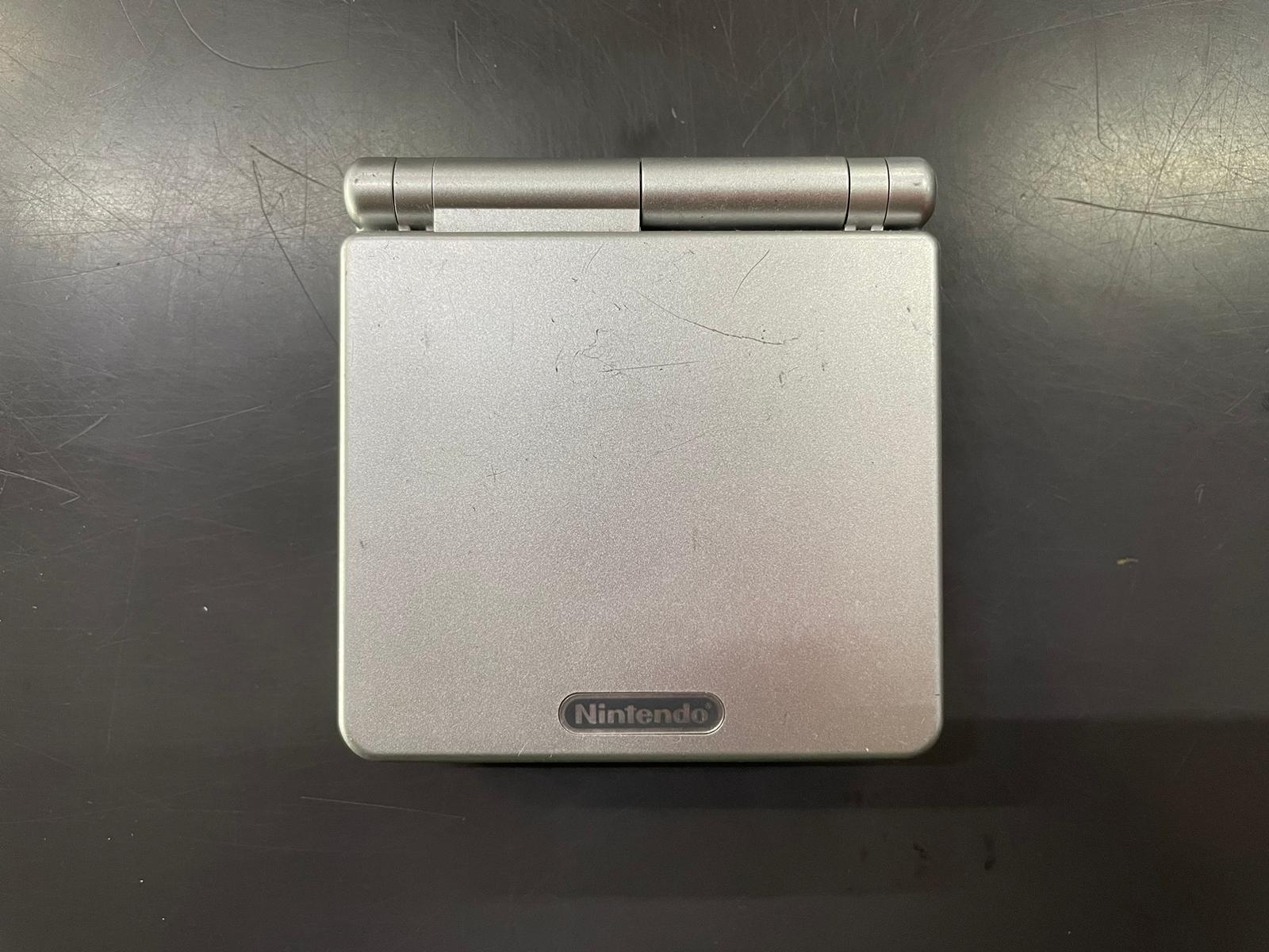 Nintendo Game Boy Advance SP - immagine 4