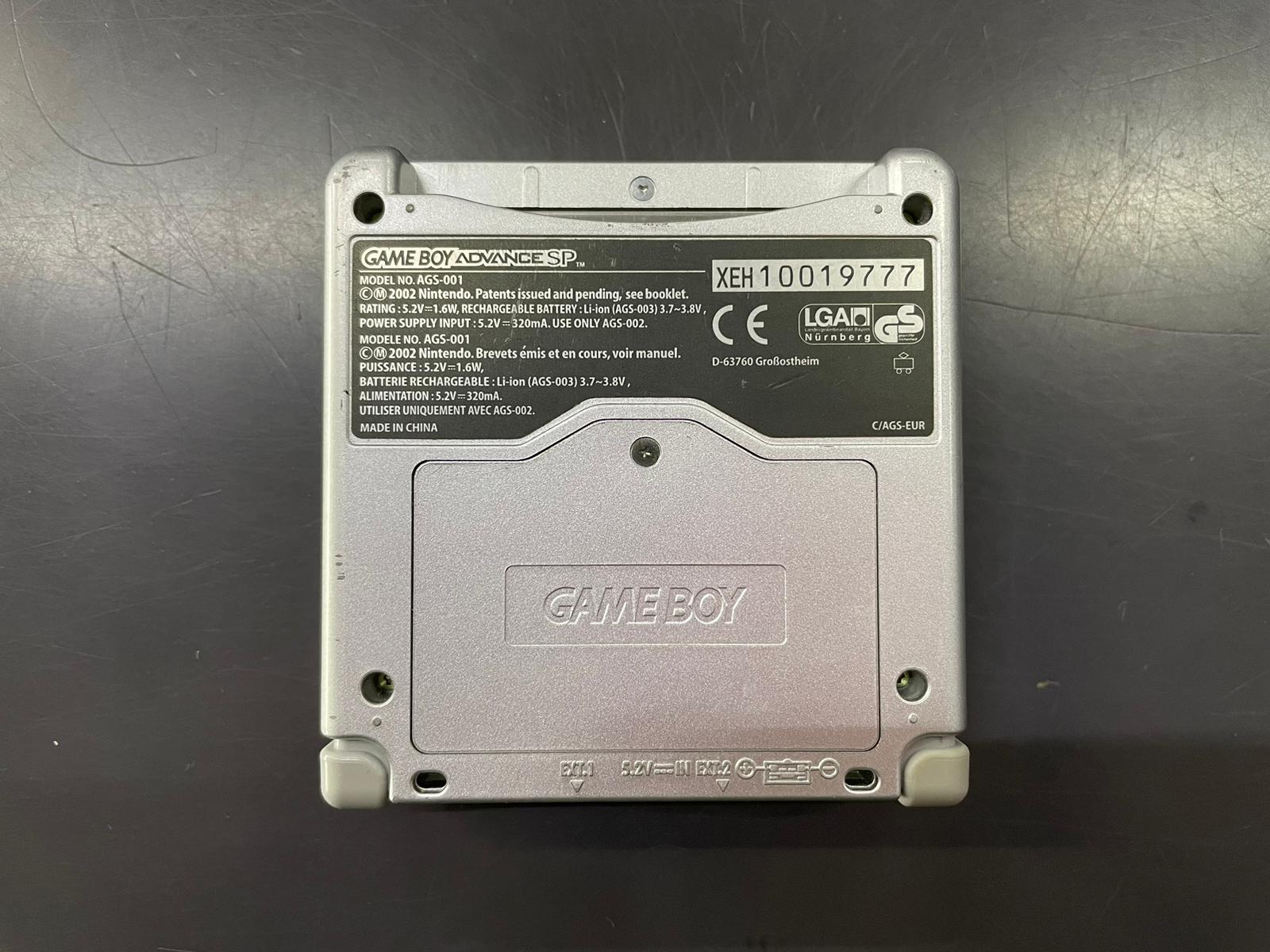 Nintendo Game Boy Advance SP - immagine 2
