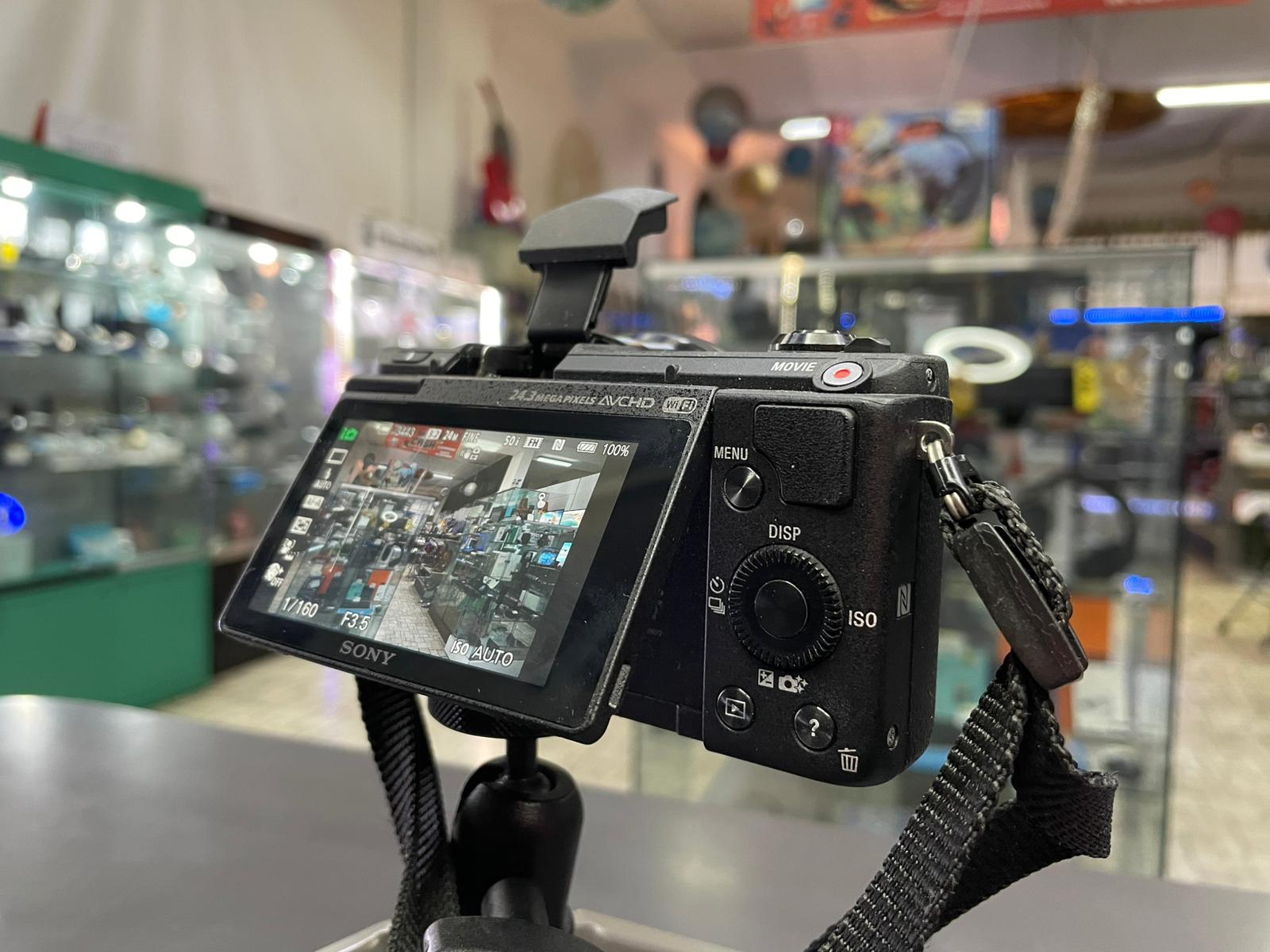 Sony Alpha 5100 Mirrorless + 16/50 - immagine 4