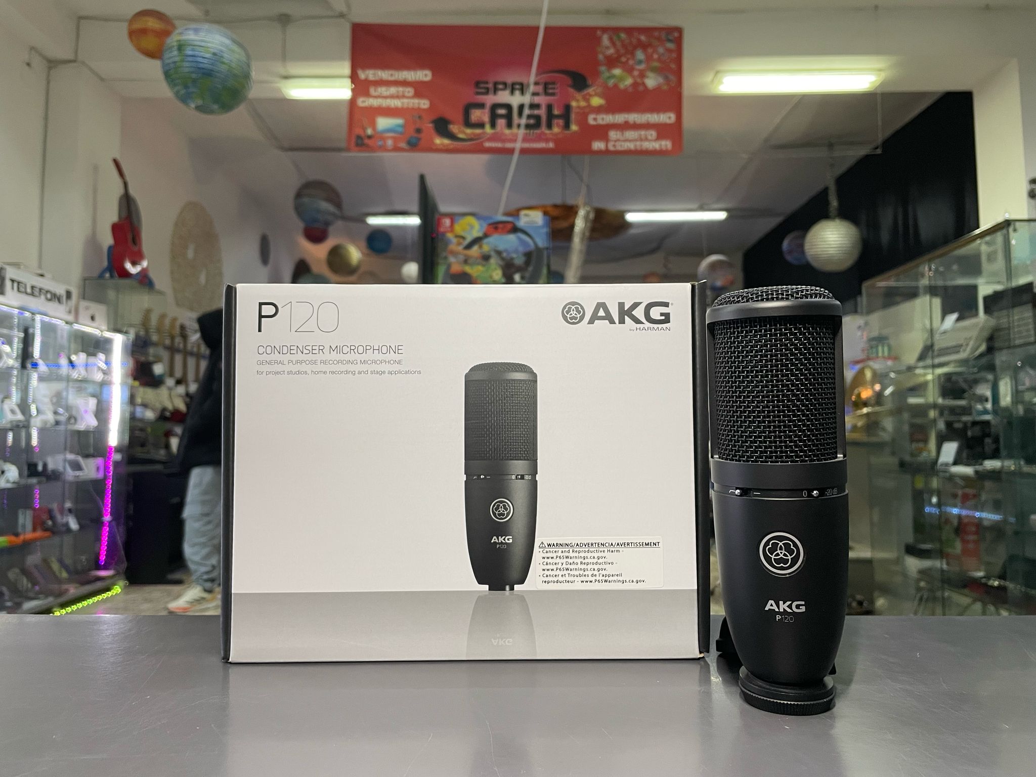 AKG P120 Microfono Condensatore