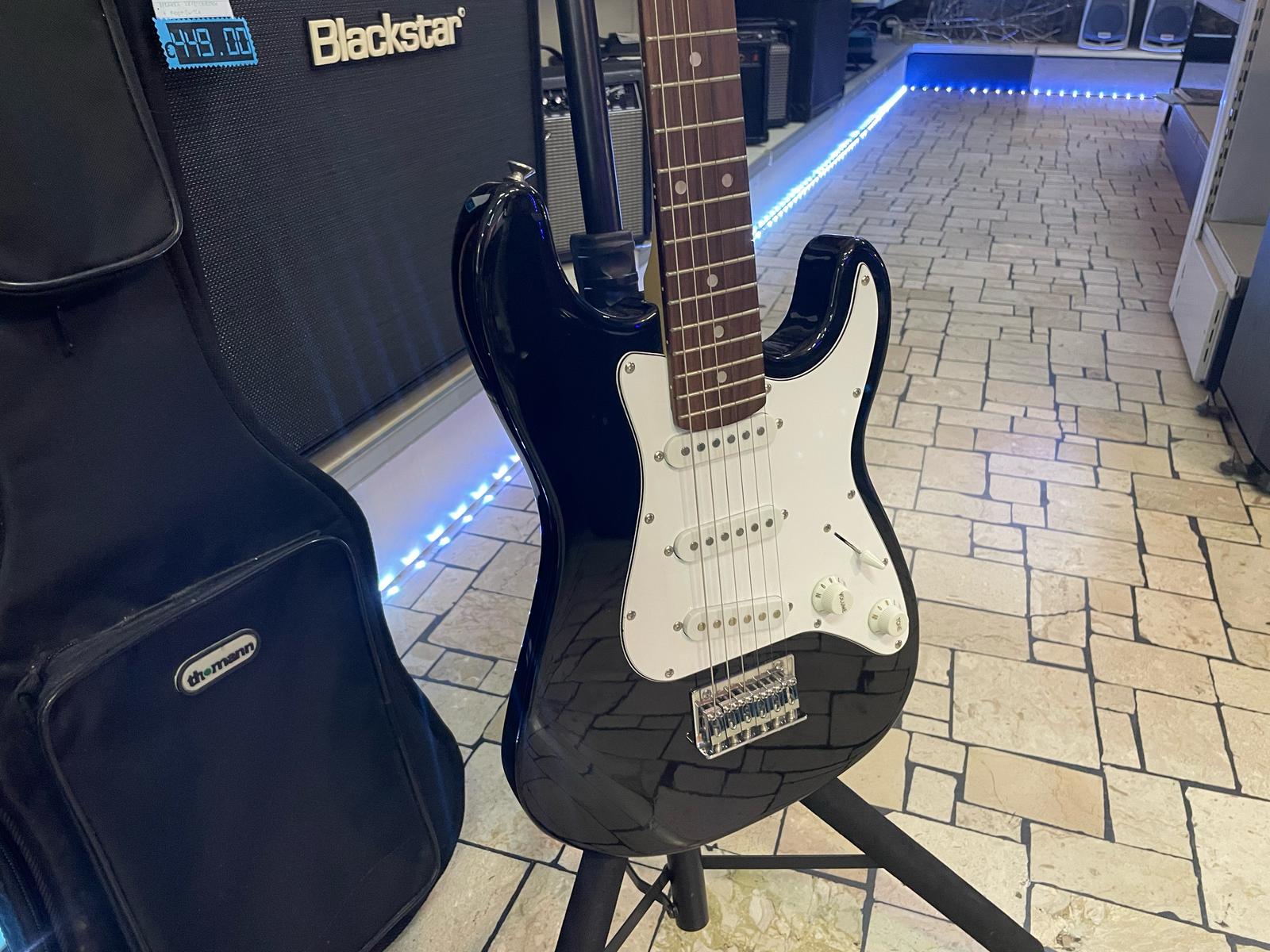 Harley Benton Strato 3/4 Junior - immagine 3