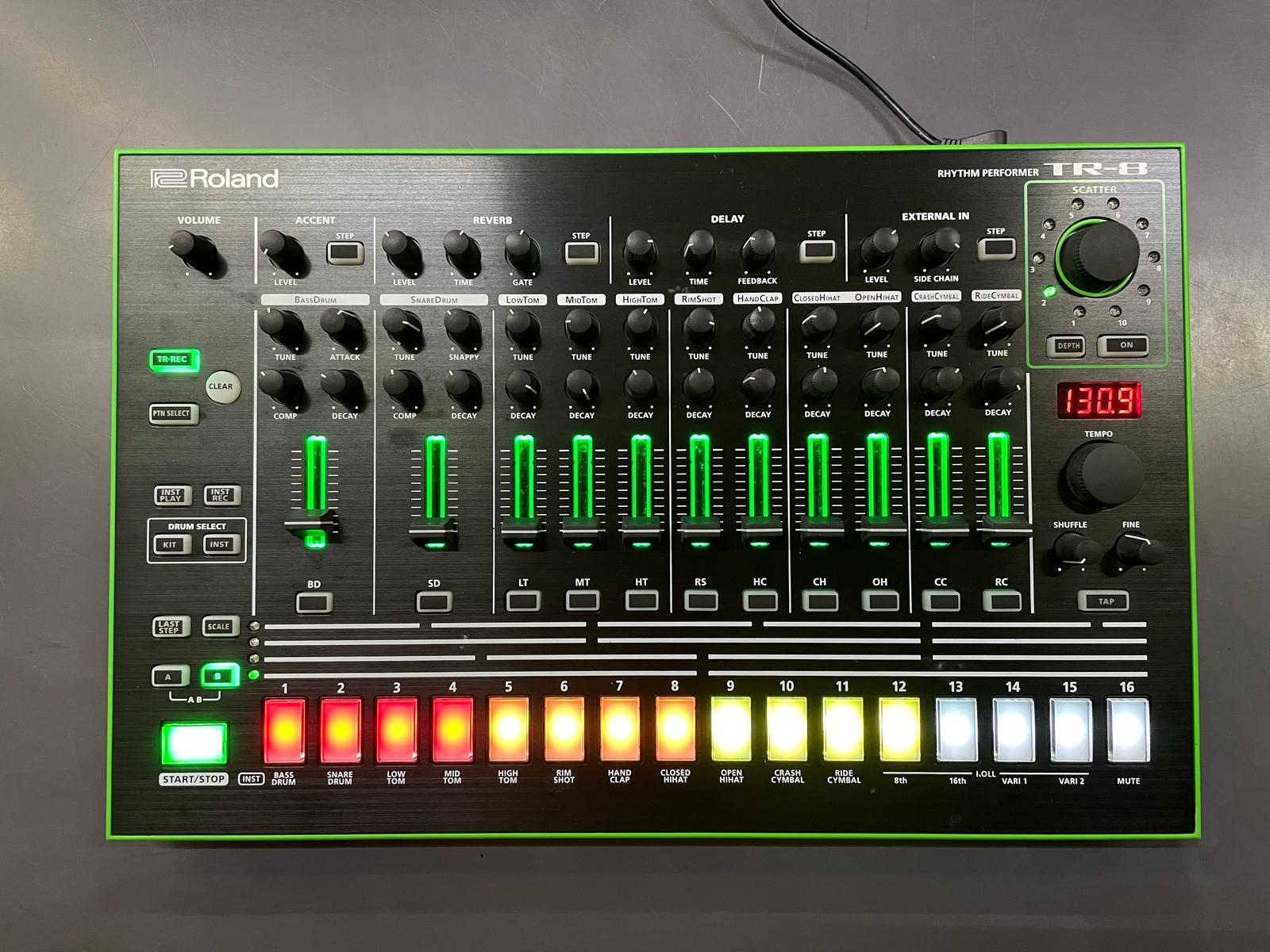 Roland TR-8 Rythm Performer