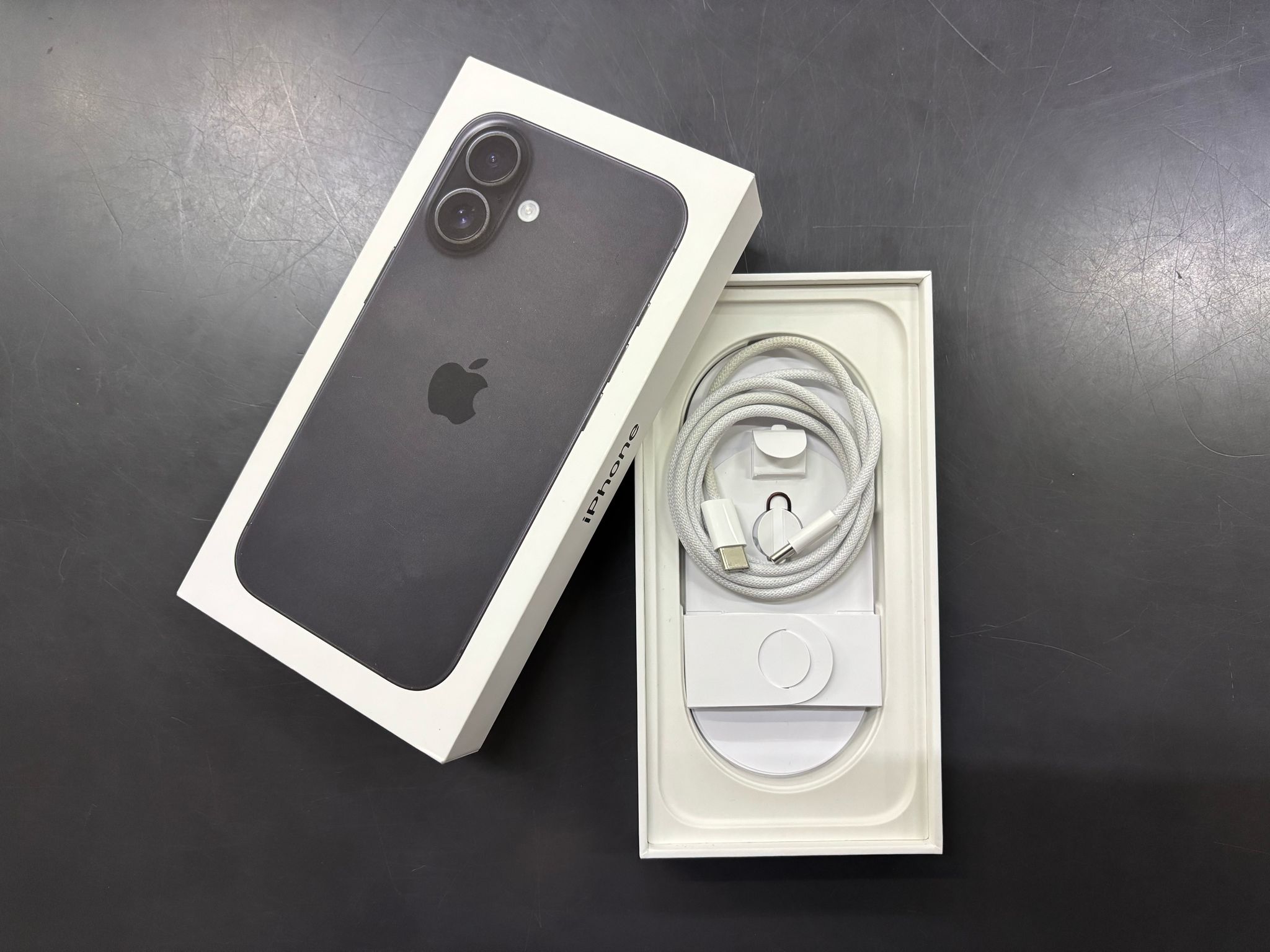 IPhone 16 128Gb Garanzia 20/09/24 - immagine 2