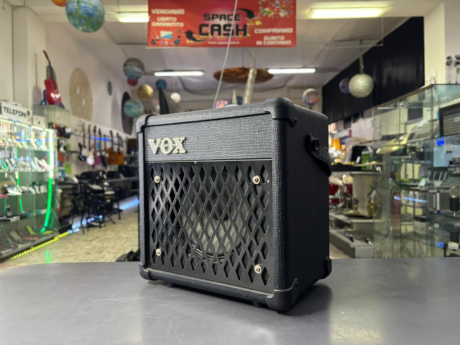 VOX DA5 Combo Chitarra 5W RMS - immagine 2