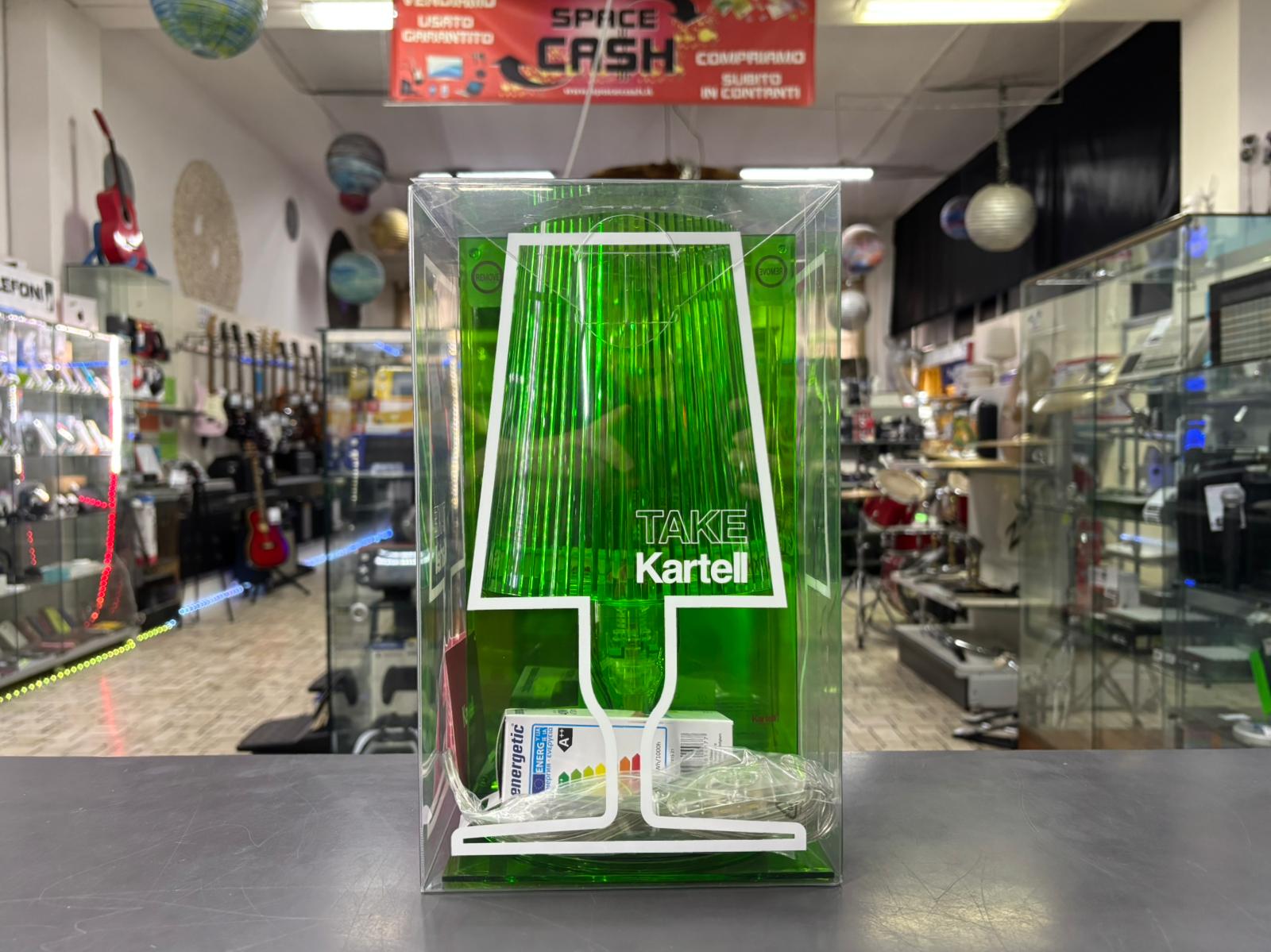 NUOVA Kartell TAKE Verde - immagine 4