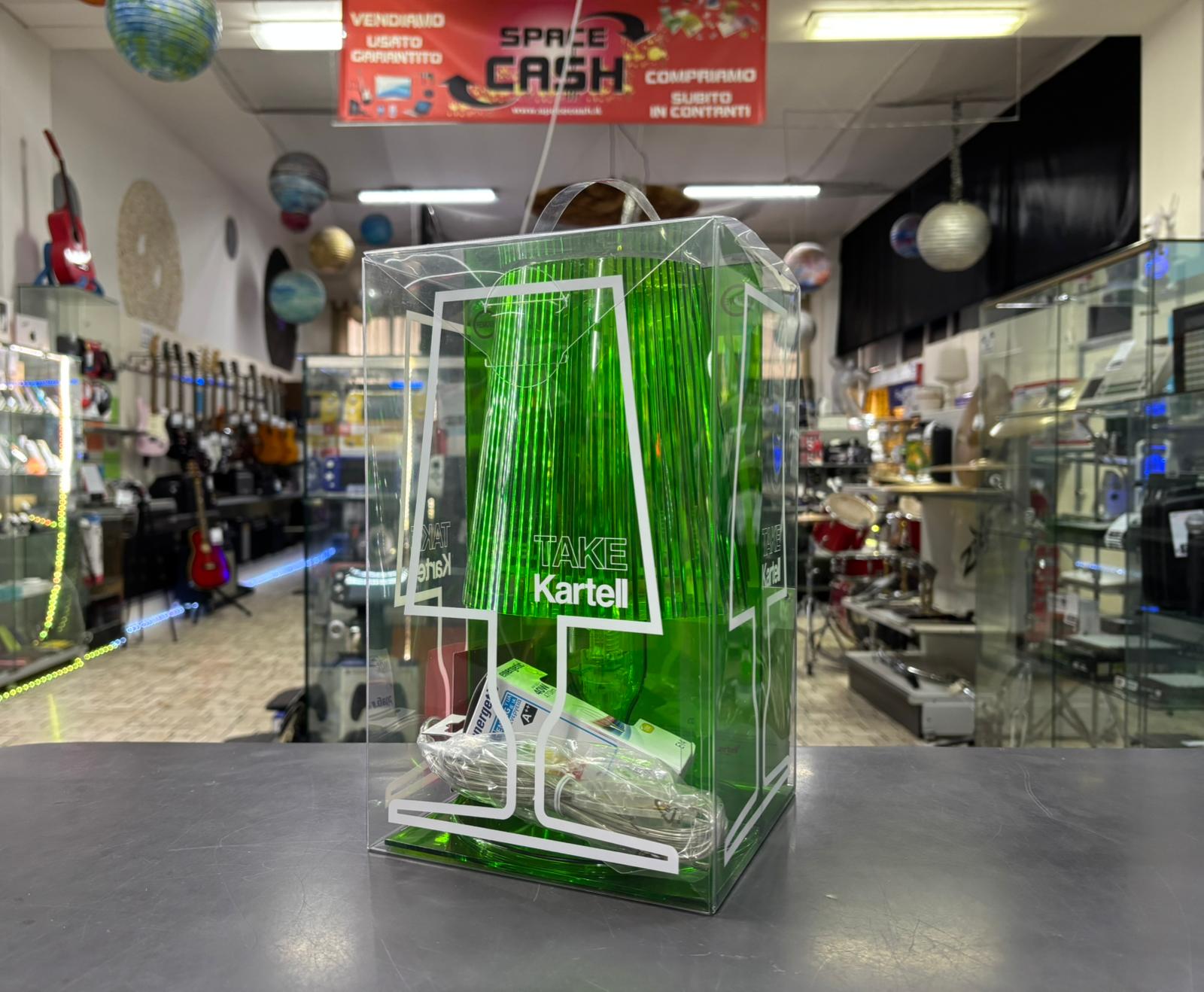 NUOVA Kartell TAKE Verde - immagine 3