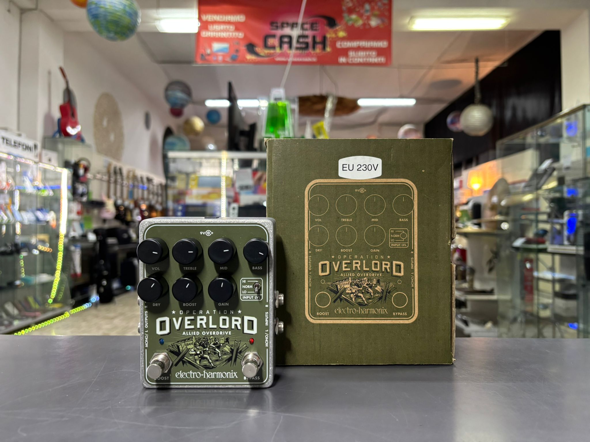 ELECTRO HARMONIX Operation Overlord Distorsore - immagine 2