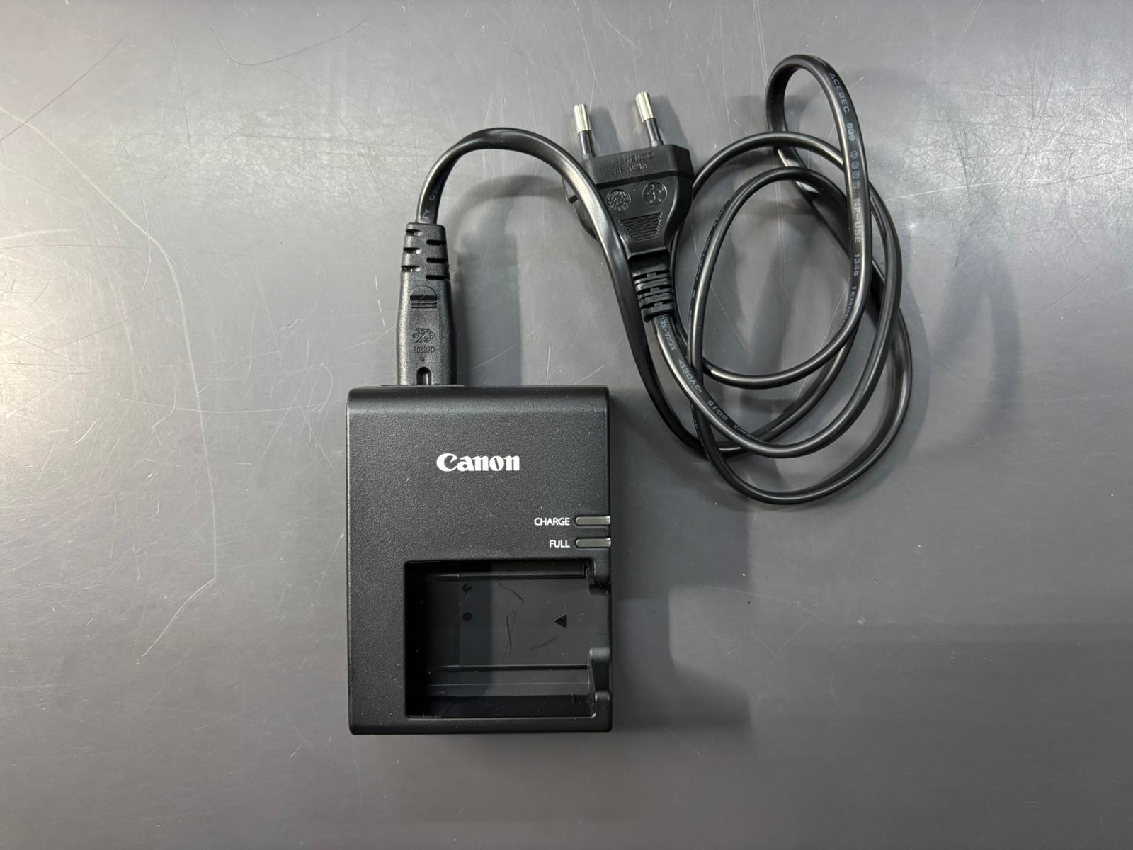 Canon Eos 1300D + 18-55 - immagine 4