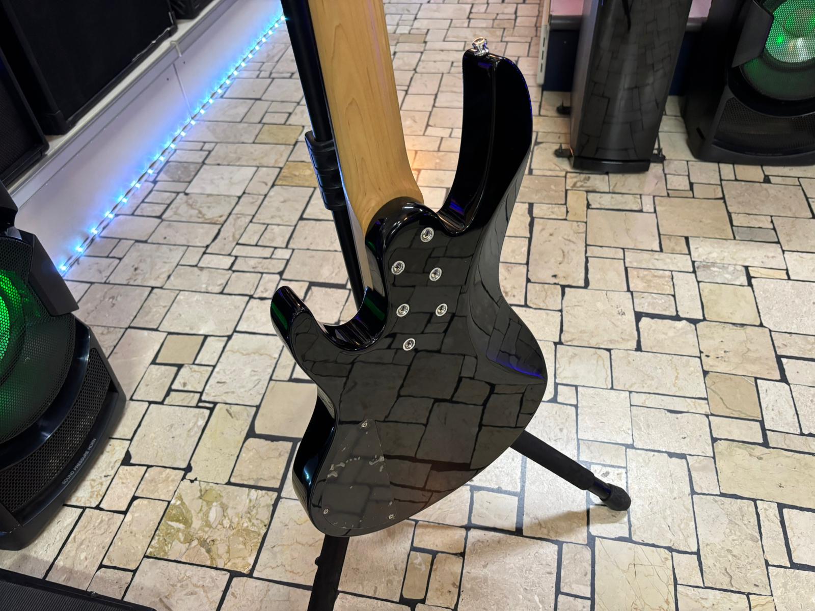 ESP LTD B15 Basso 5 Corde - immagine 5