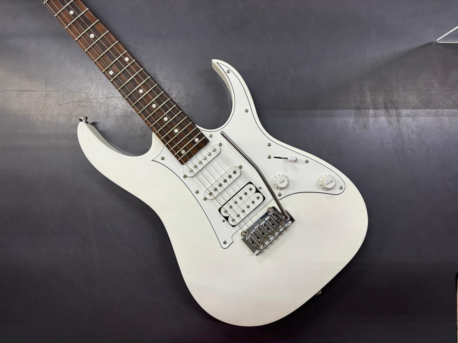 Ibanez GRG140 WH White