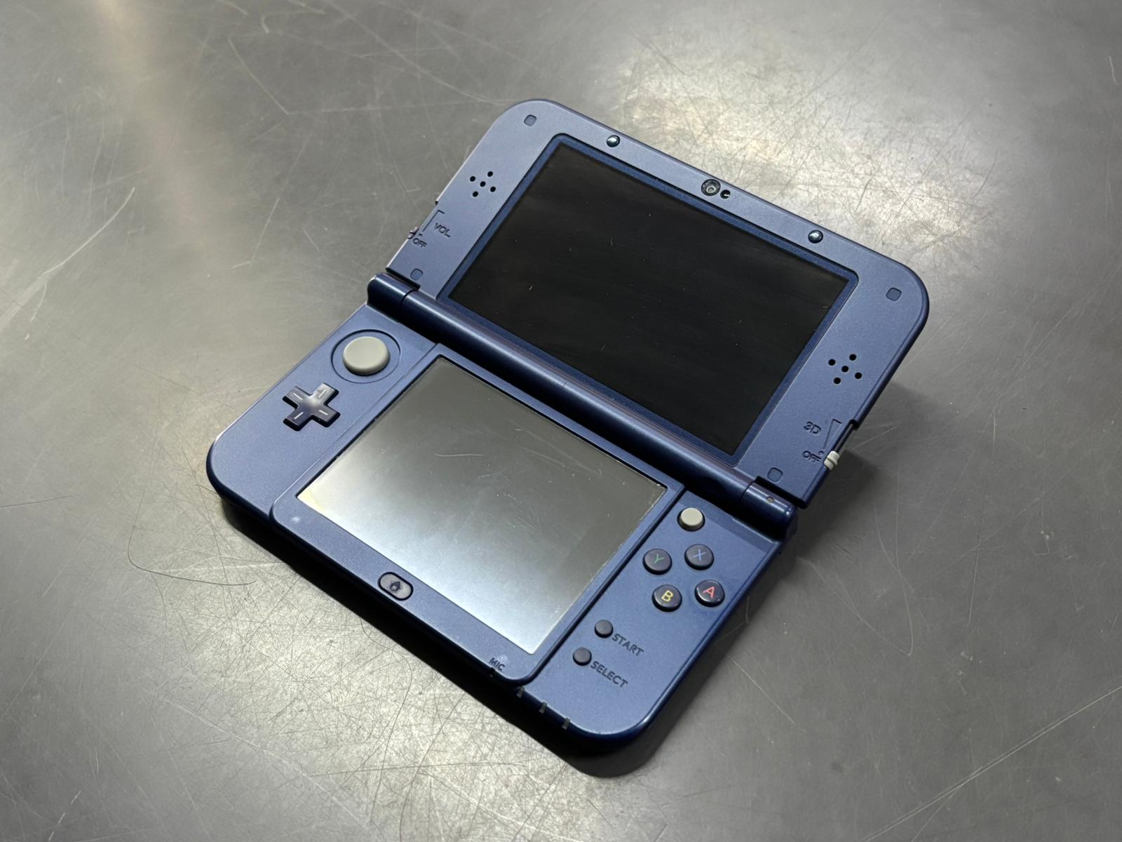 NEW Nintendo 3DS XL - immagine 6